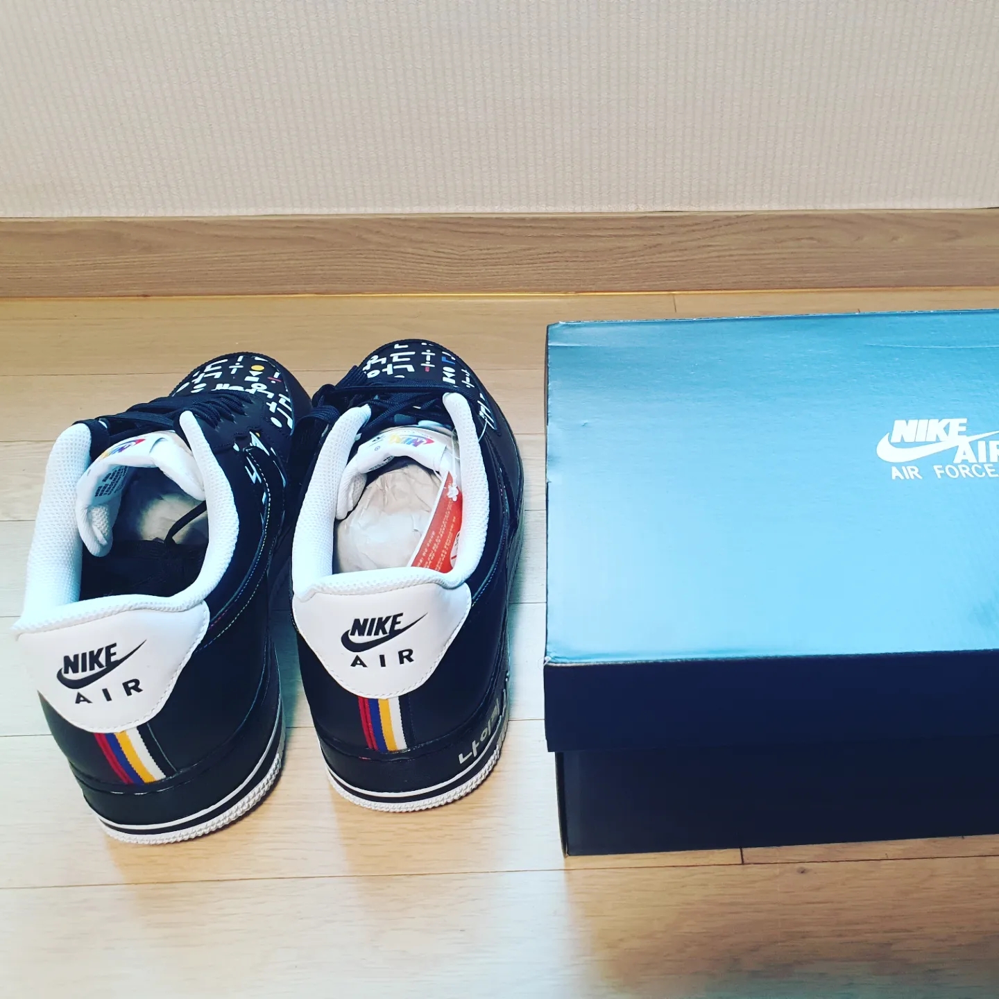 Nike Air Force 1 '07 LV8 Hangul Day 착용 스타일 - 3