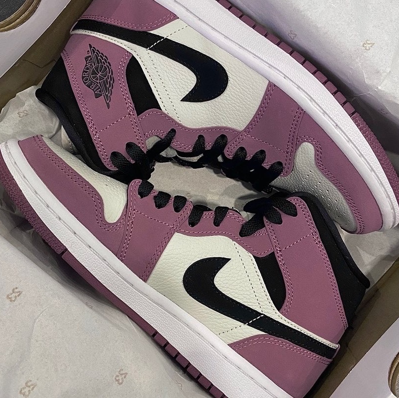 (W) Jordan 1 Mid SE Light Mulberry 착용 스타일