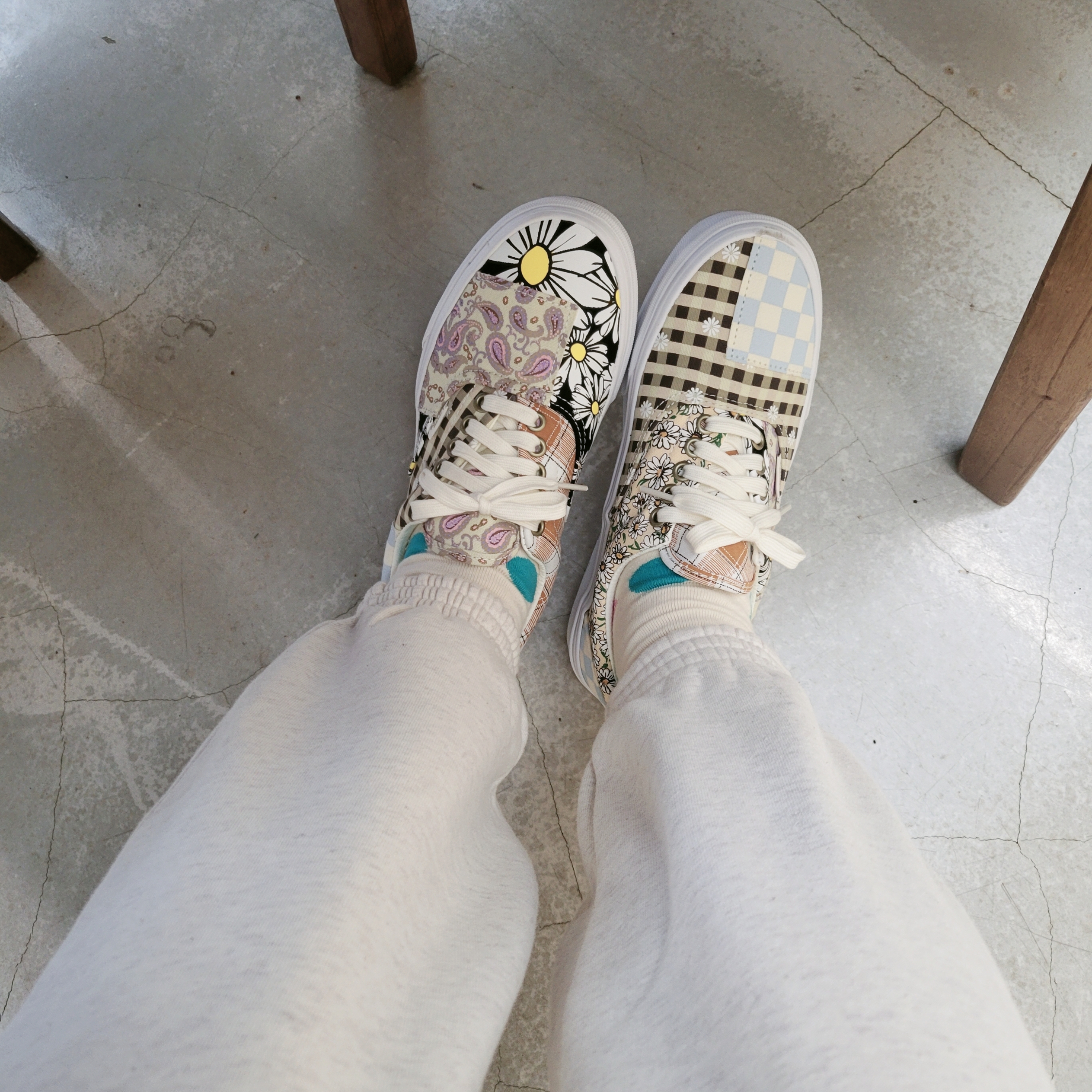 Vans Meadow Patchwork Era 착용 스타일