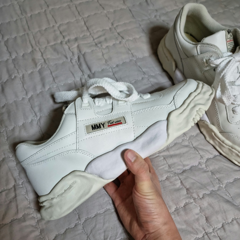 Maison Mihara Yasuhiro Parker OG Sole Leather Low-top Sneakers White 착용 스타일