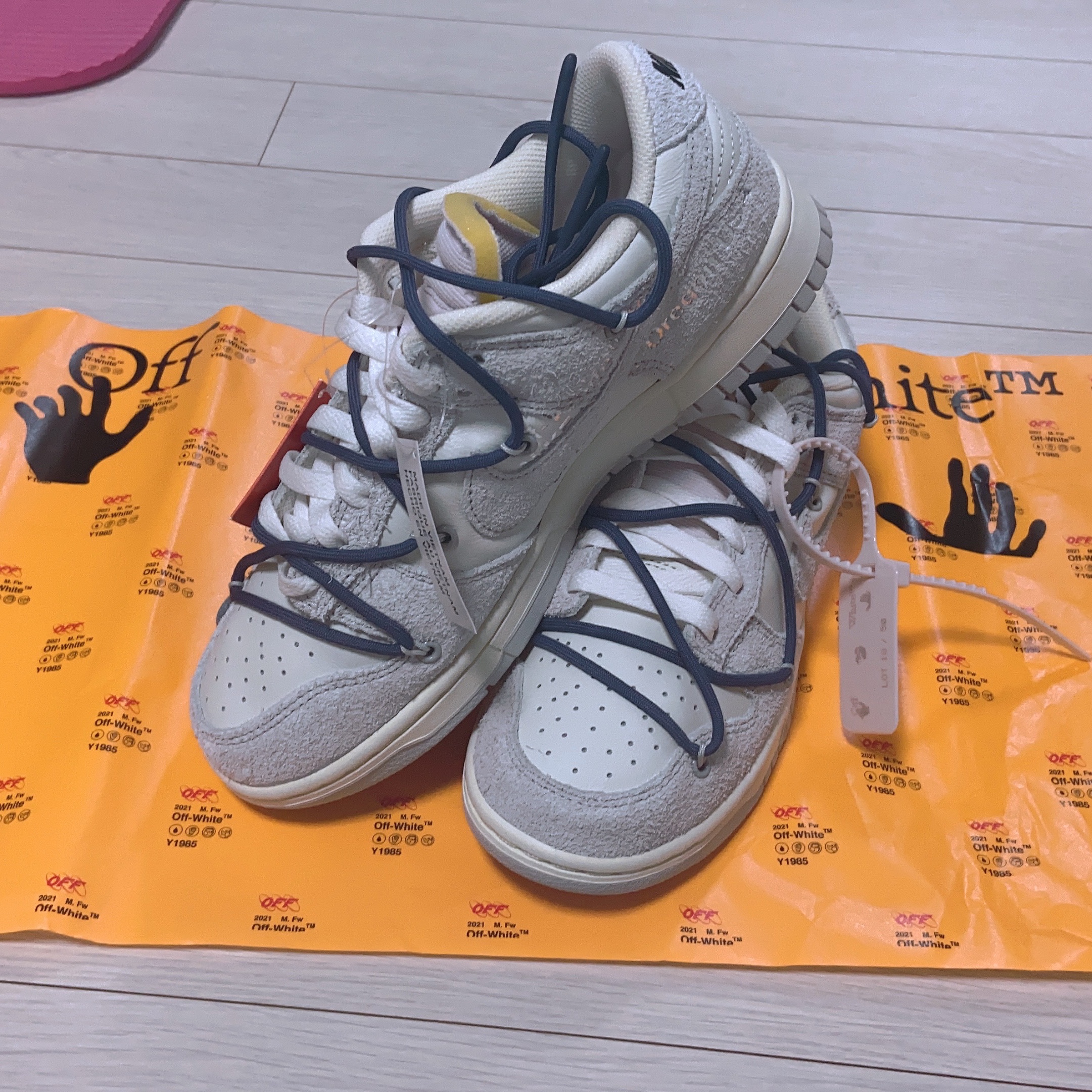 Nike x Off-White Dunk Low The 50 - Lot 18 착용 스타일 - 5