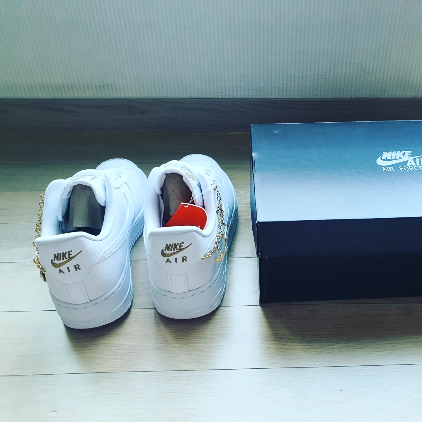 (W) Nike Air Force 1 '07 LX White Pendant 착용 스타일 - 4