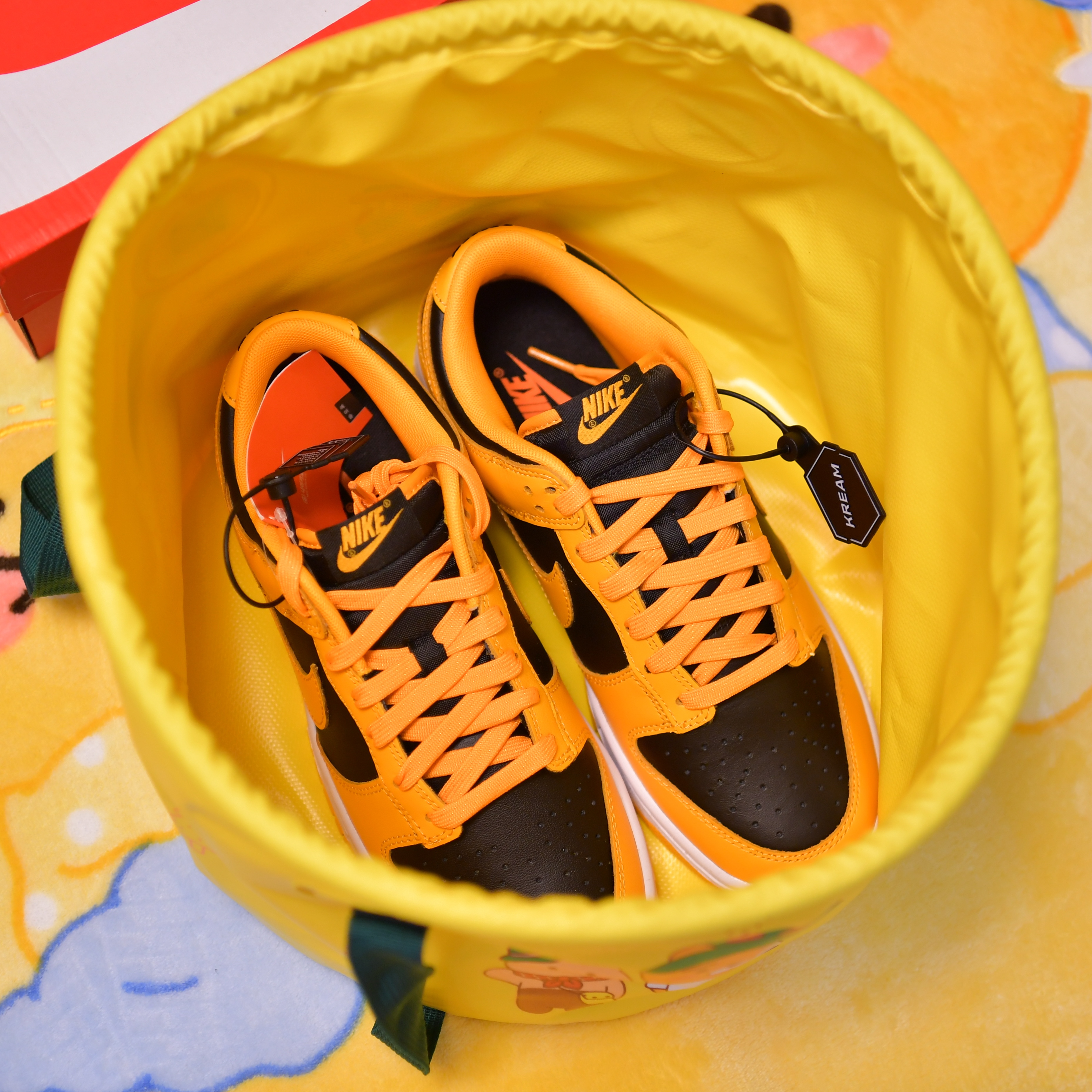 Nike Dunk Low Retro Championship Goldenrod 착용 스타일 - 4