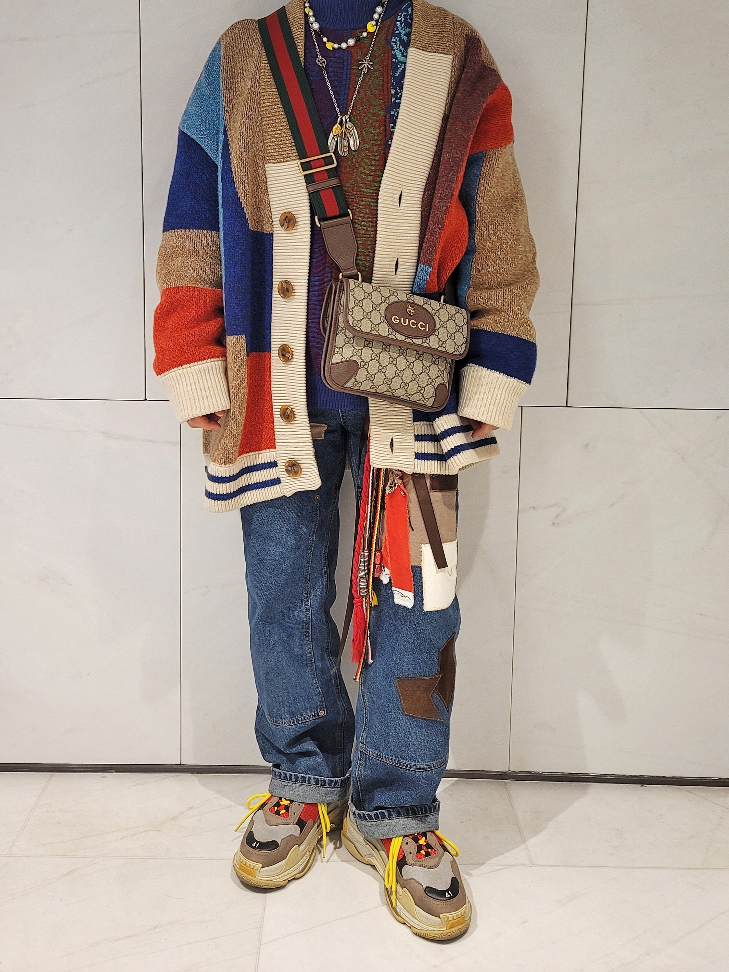 Balenciaga Triple S Trainer Blue Red 착용 스타일 - 2