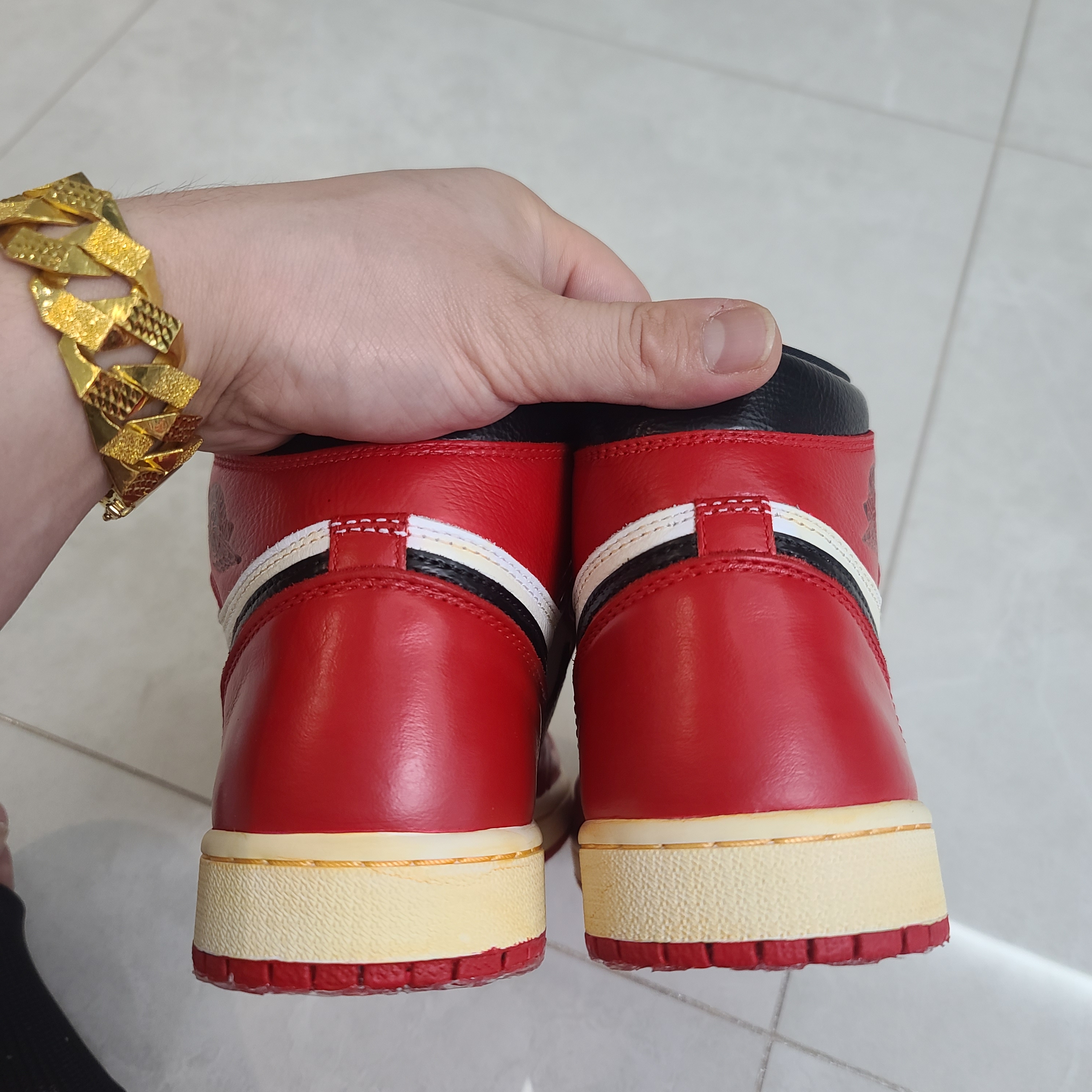 Jordan 1 Retro High OG Light Fusion Red 착용 스타일 - 3
