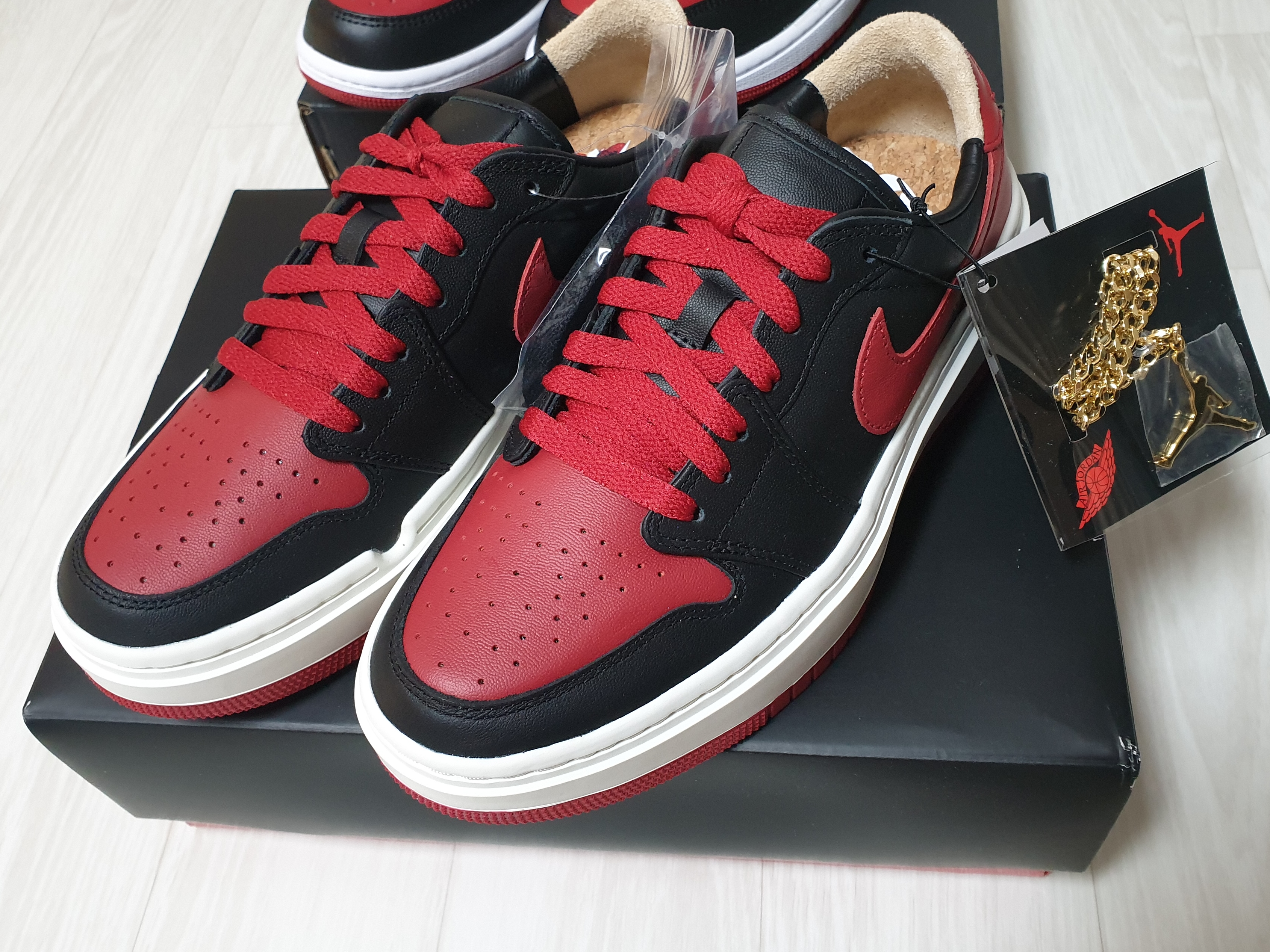 (W) Jordan 1 Elevate Low SE Bred 착용 스타일 - 1