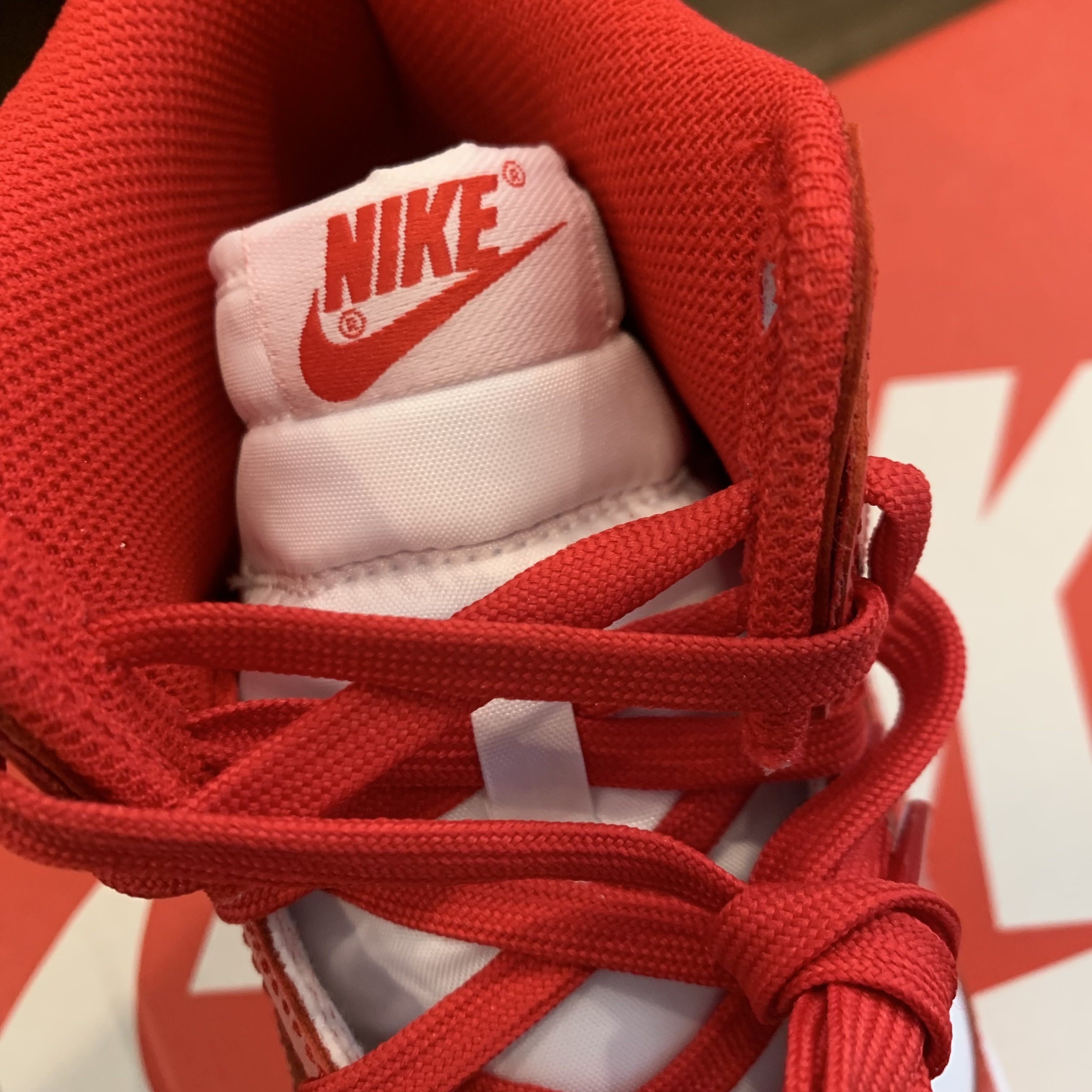 Nike Dunk High Retro Championship White and Red 착용 스타일 - 1
