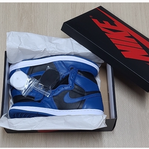 Jordan 1 Retro High OG Dark Marina Blue 착용 스타일