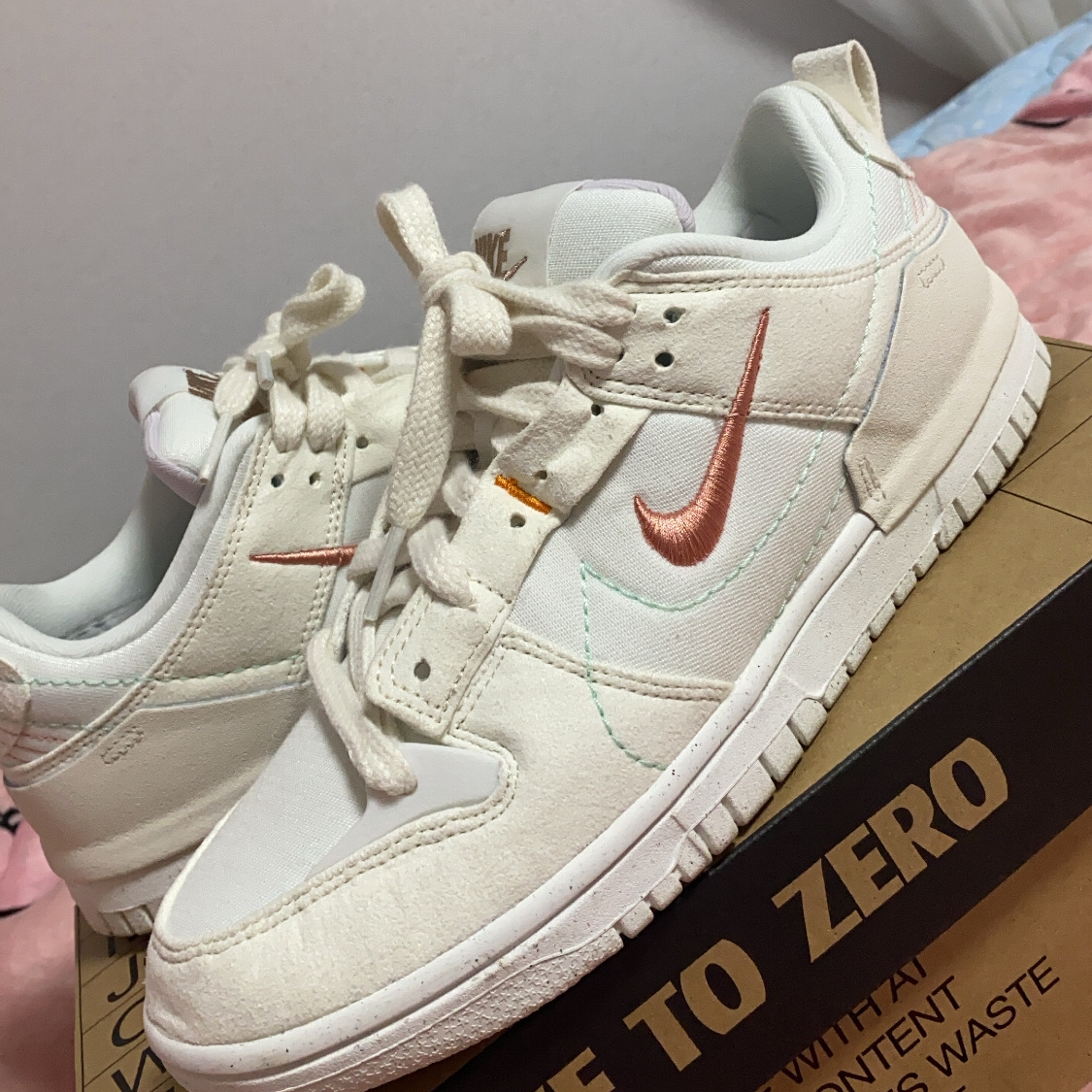 (W) Nike Dunk Low Disrupt 2 Pale Ivory Sail 착용 스타일
