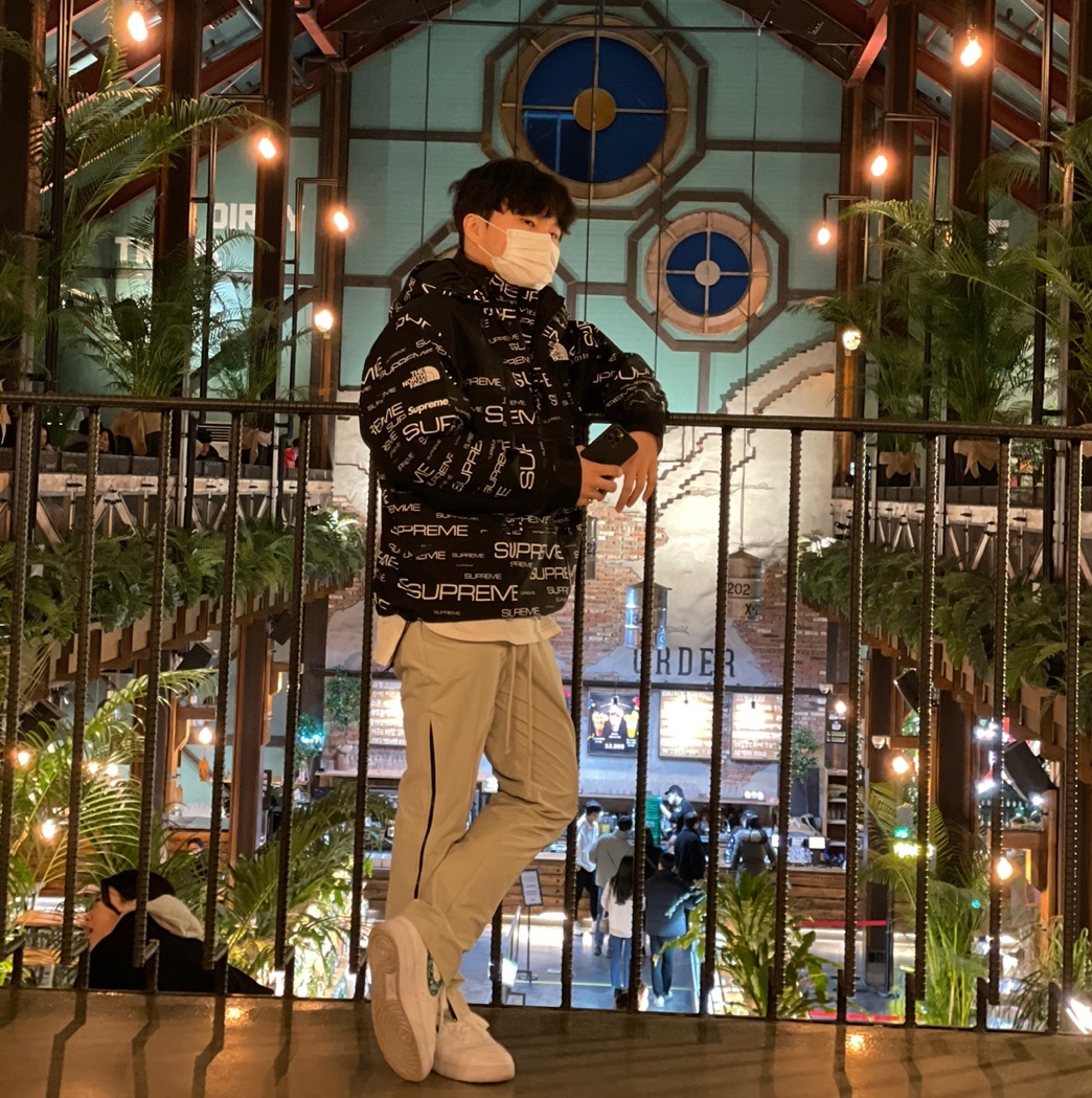 Supreme x The North Face Steep Tech Apogee Jacket Black - 21FW, (W) Nike Air Force 1 '07 Essential Paisley Swoosh White Malachite 착용 스타일