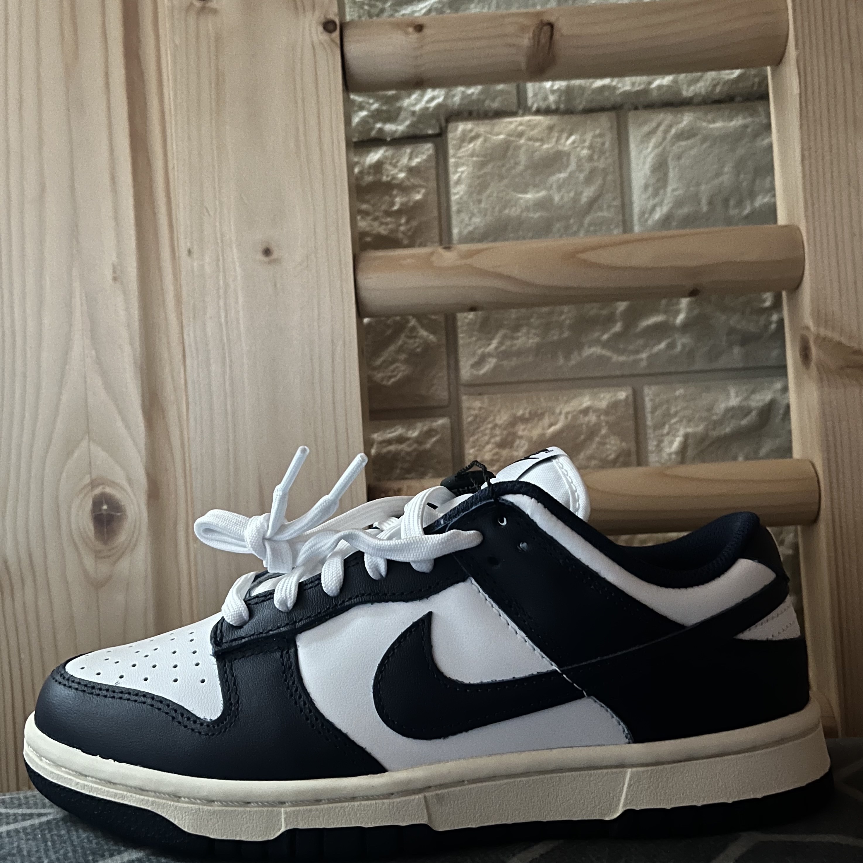 (W) Nike Dunk Low Vintage Midnight Navy 착용 스타일