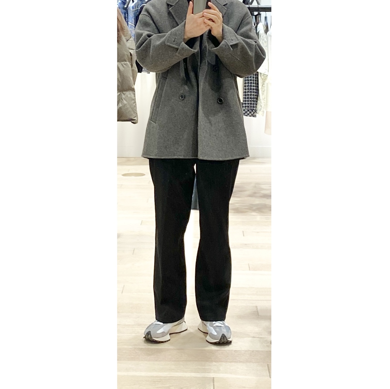 New Balance 327 Grey 착용 스타일 - 1