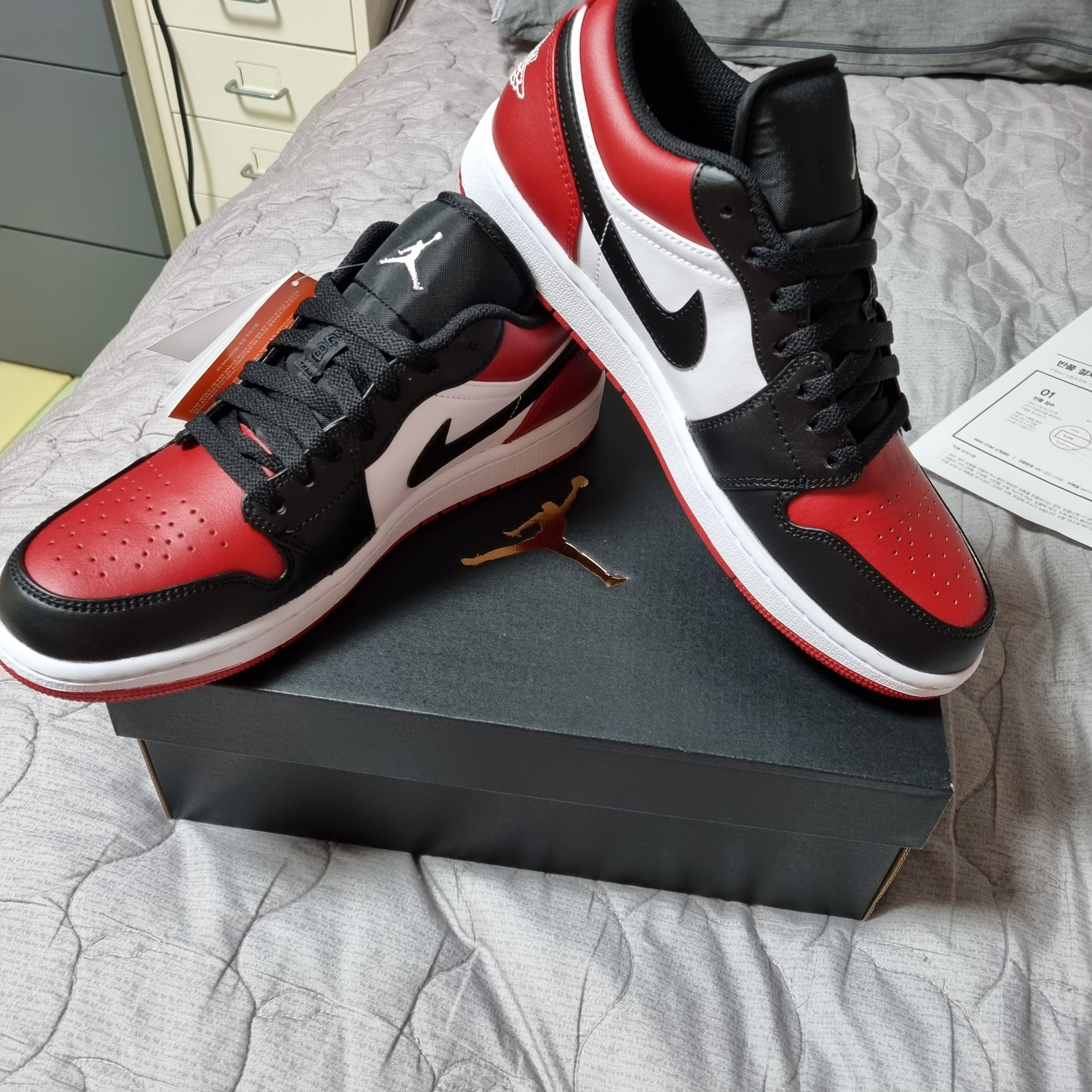 Jordan 1 Low Bred Toe 착용 스타일
