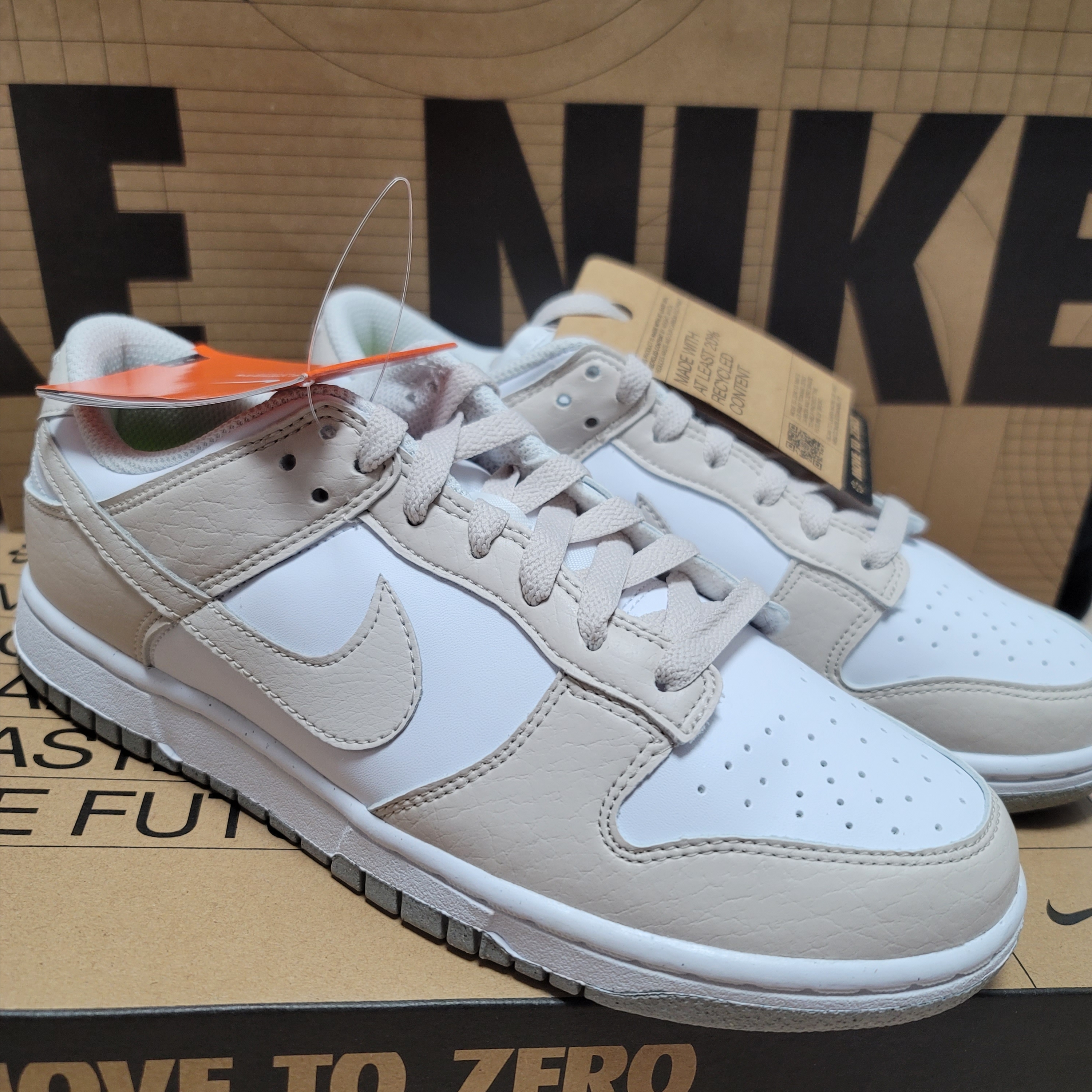 (W) Nike Dunk Low Next Nature Light Orewood Brown 착용 스타일