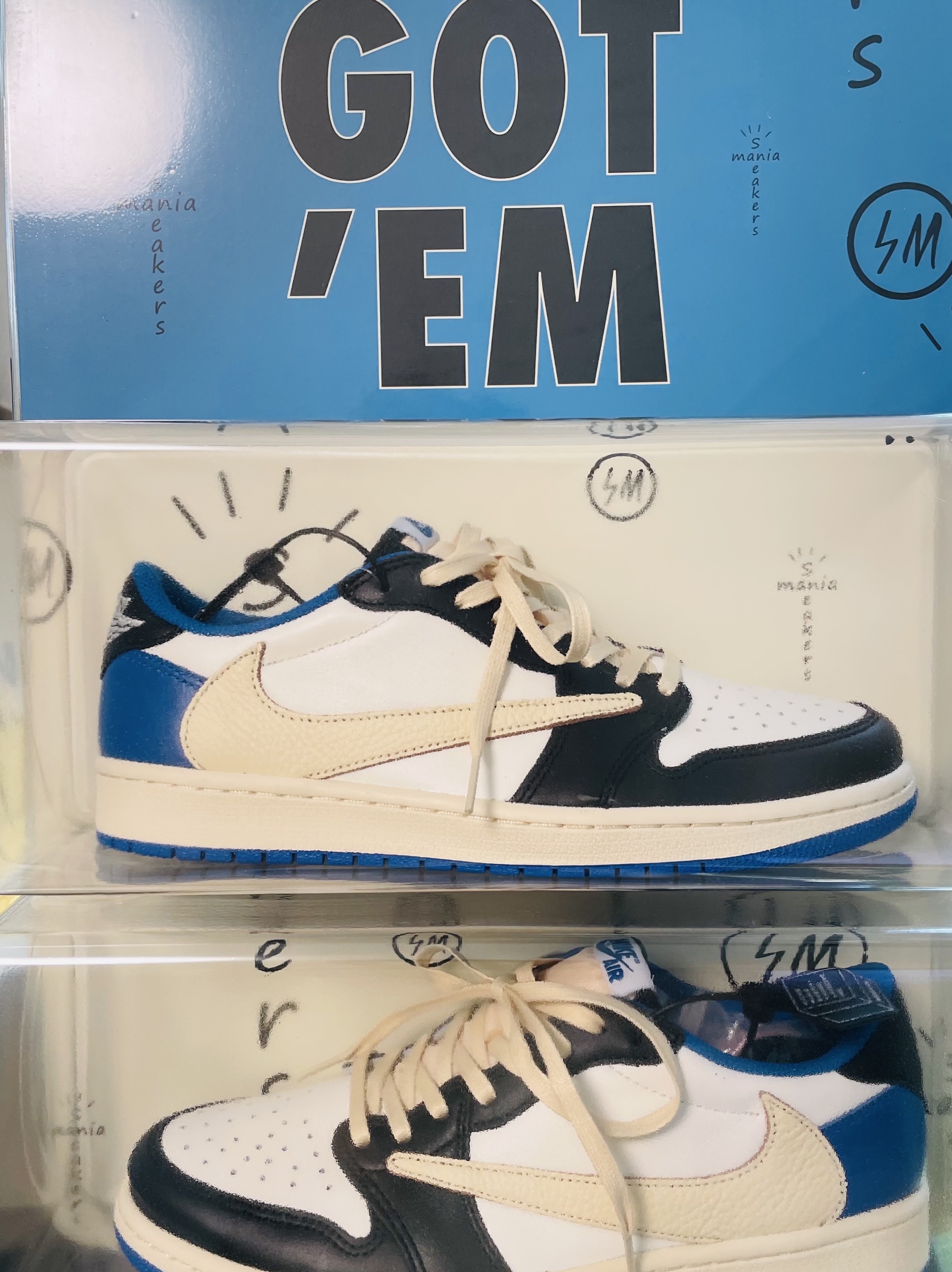 Jordan 1 x Travis Scott x Fragment Retro Low OG SP Military Blue, Jordan 1 Low Golf Chicago 착용 스타일 - 1