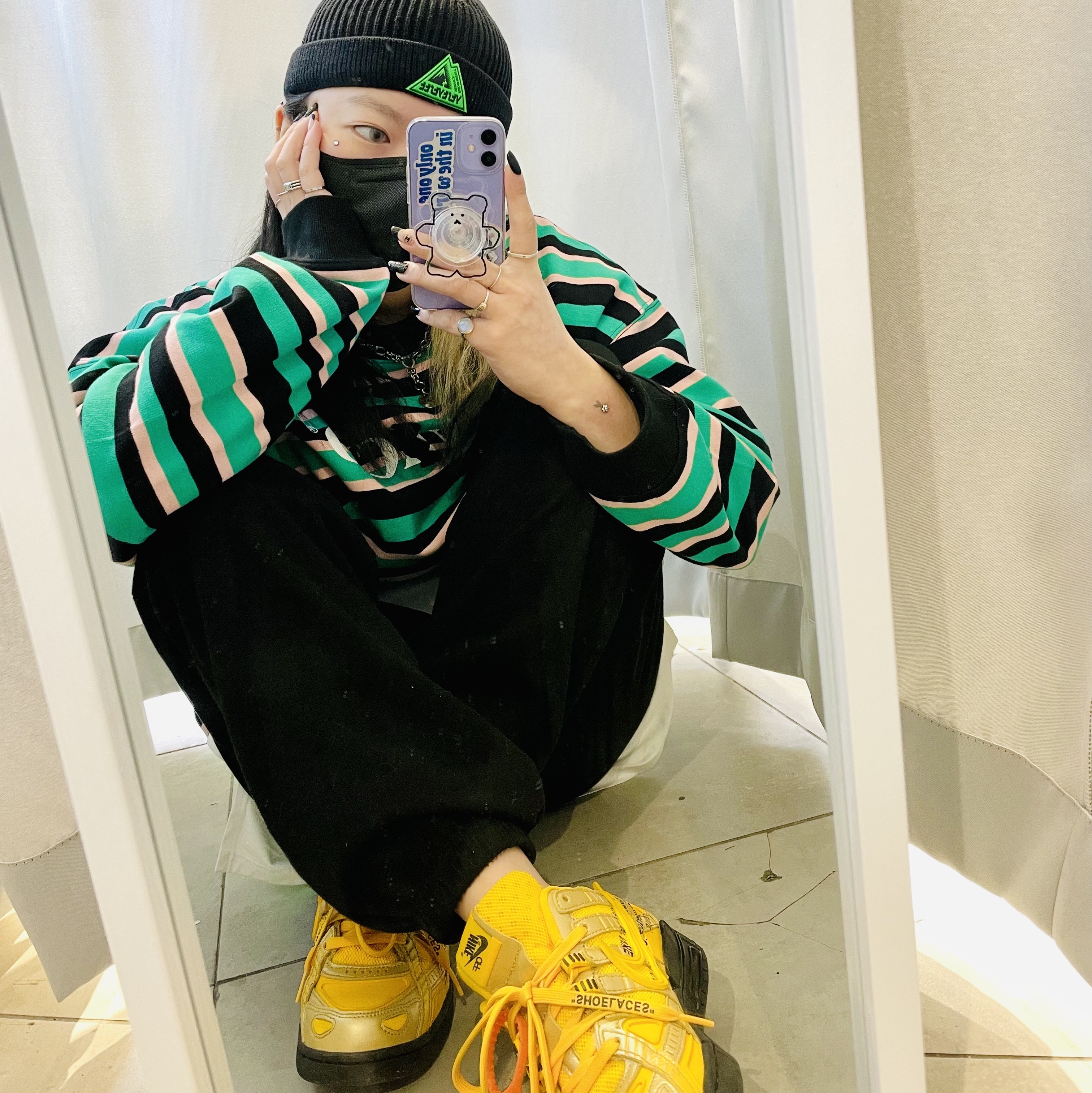 Nike x Off-White Air Rubber Dunk University Gold 착용 스타일 - 1