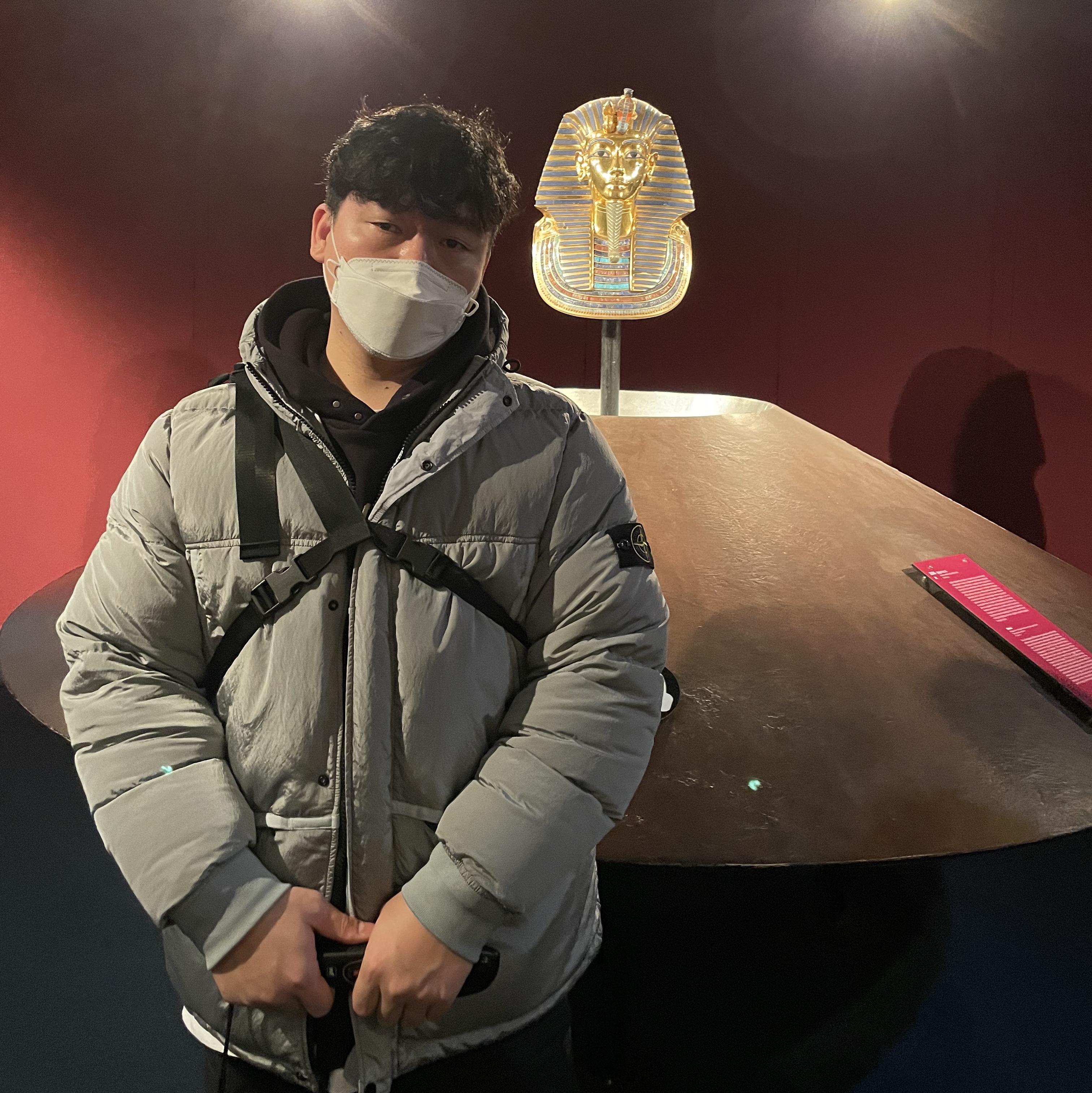Stone Island 44508 Nylon Metal Down-TC Jacket Light Grey - 21FW, Supreme x Stone Island Painted Camo Nylon Shoulder Bag Black - 20FW 착용 스타일