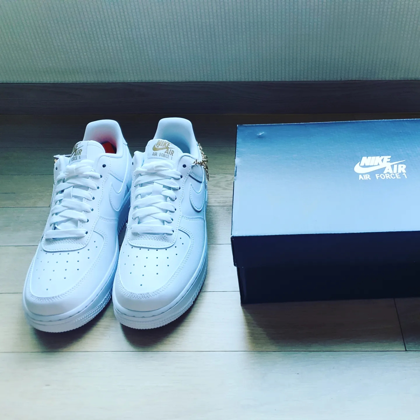 (W) Nike Air Force 1 '07 LX White Pendant 착용 스타일 - 3