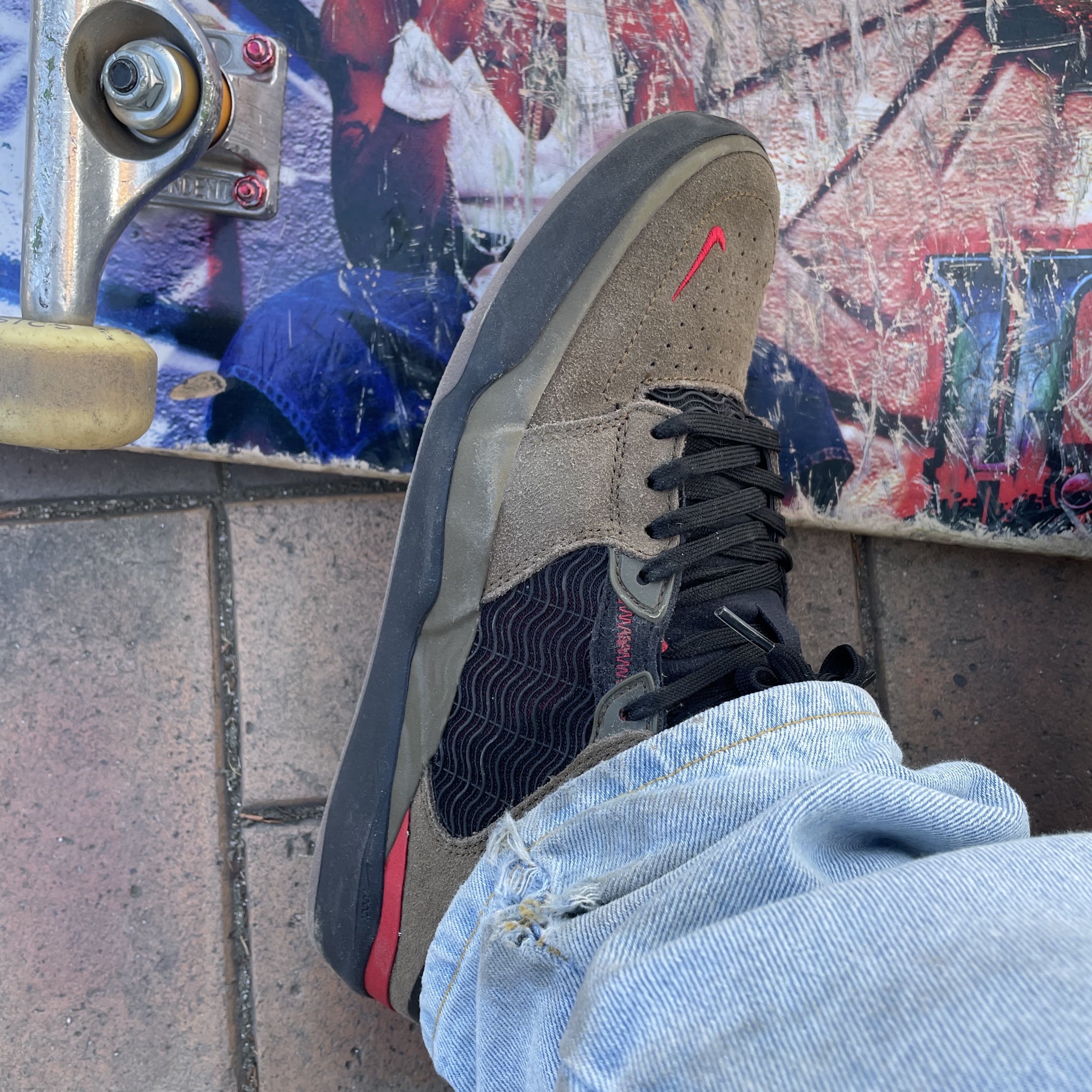 Nike SB Ishod Wair Light Olive, Supreme HNIC Skateboard Deck Multi-Color - 21SS 착용 스타일 - 2
