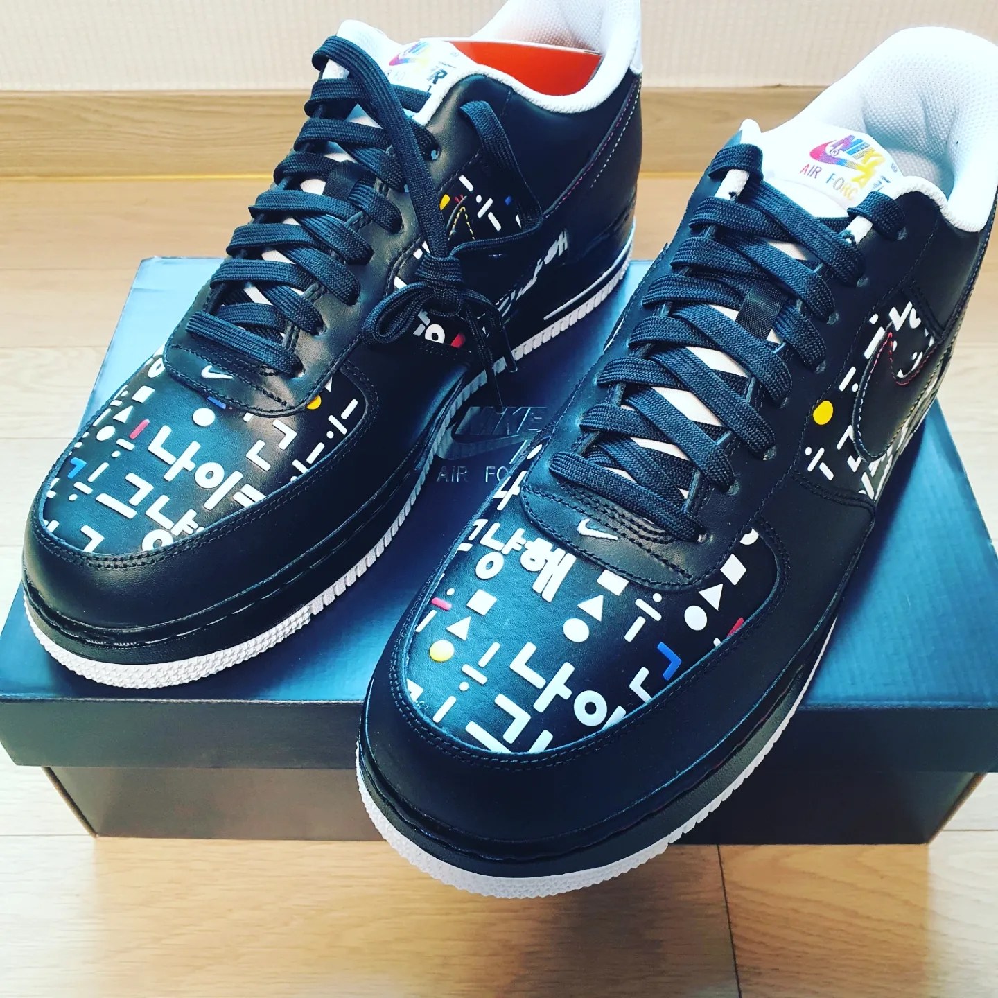 Nike Air Force 1 '07 LV8 Hangul Day 착용 스타일 - 1