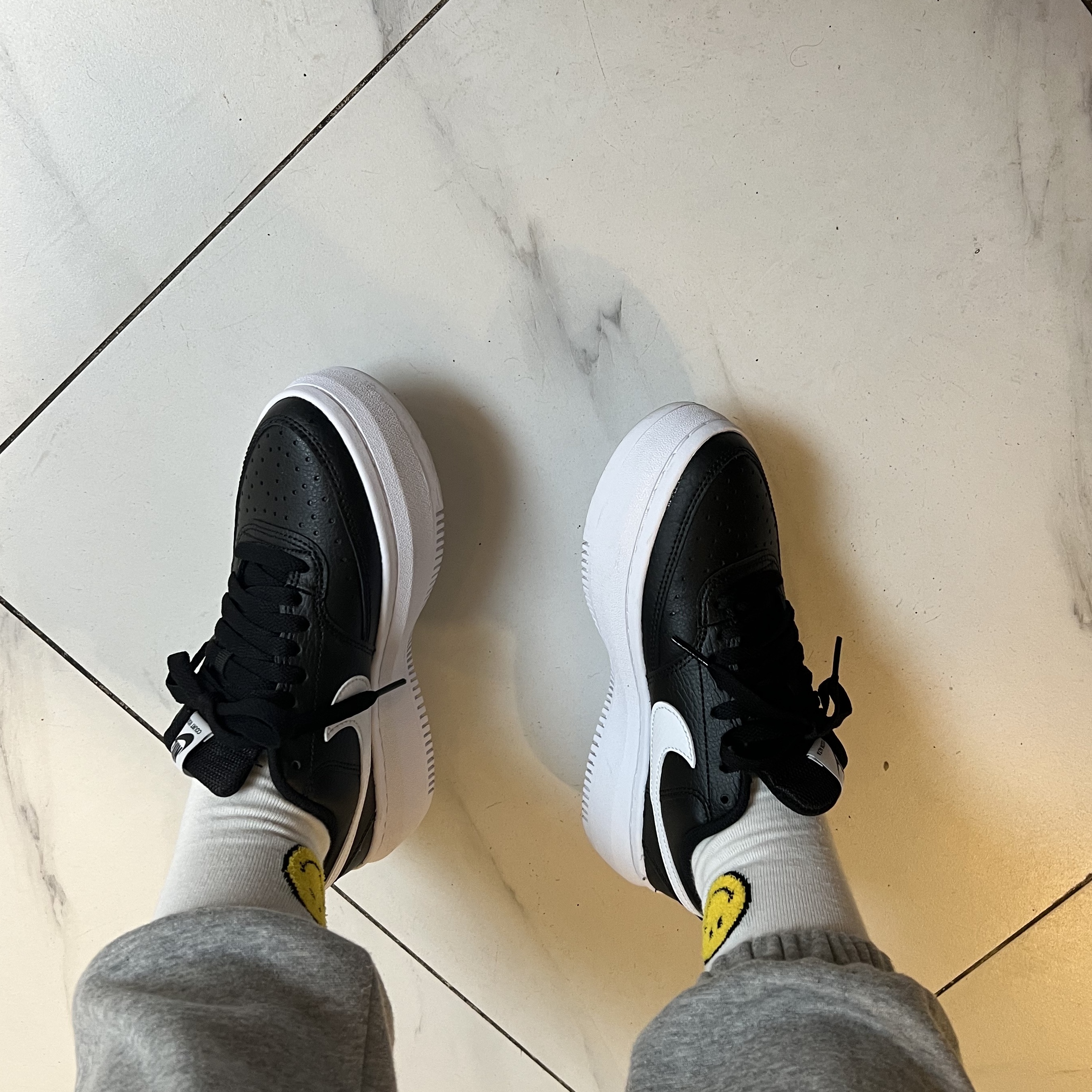 (W) Nike Court Vision Alta White 착용 스타일