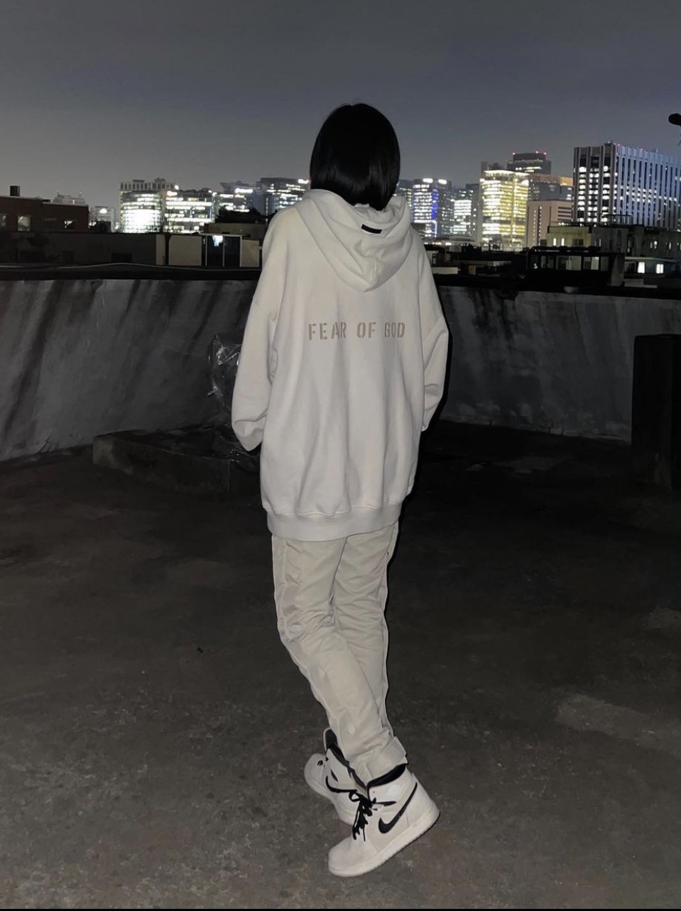 Fear of God FG Hoodie Vintage Paris Sky, Nike x Fear of God Warm Up Pants String 착용 스타일