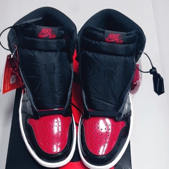 Jordan 1 Retro High OG Patent Bred 착용 스타일 - 1