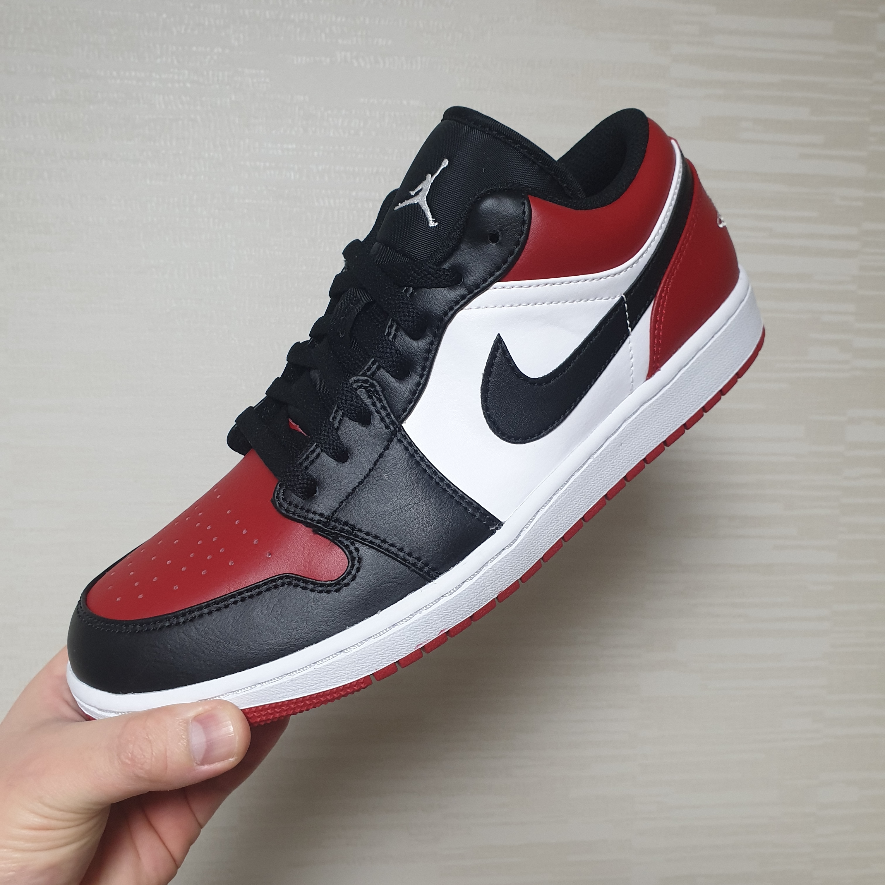 Jordan 1 Low Bred Toe 착용 스타일