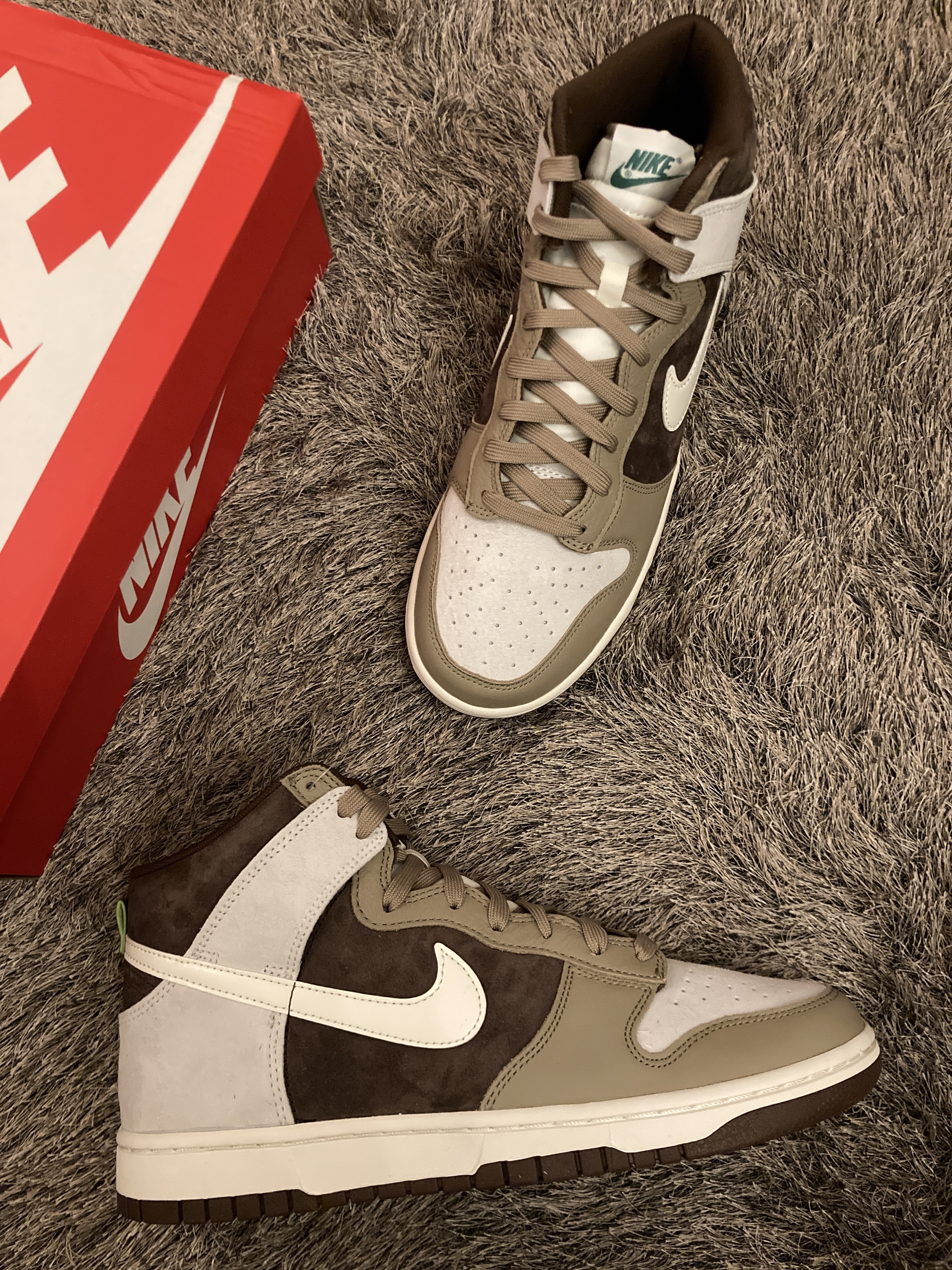 Nike Dunk High Retro PRM Light Chocolate 착용 스타일 - 2