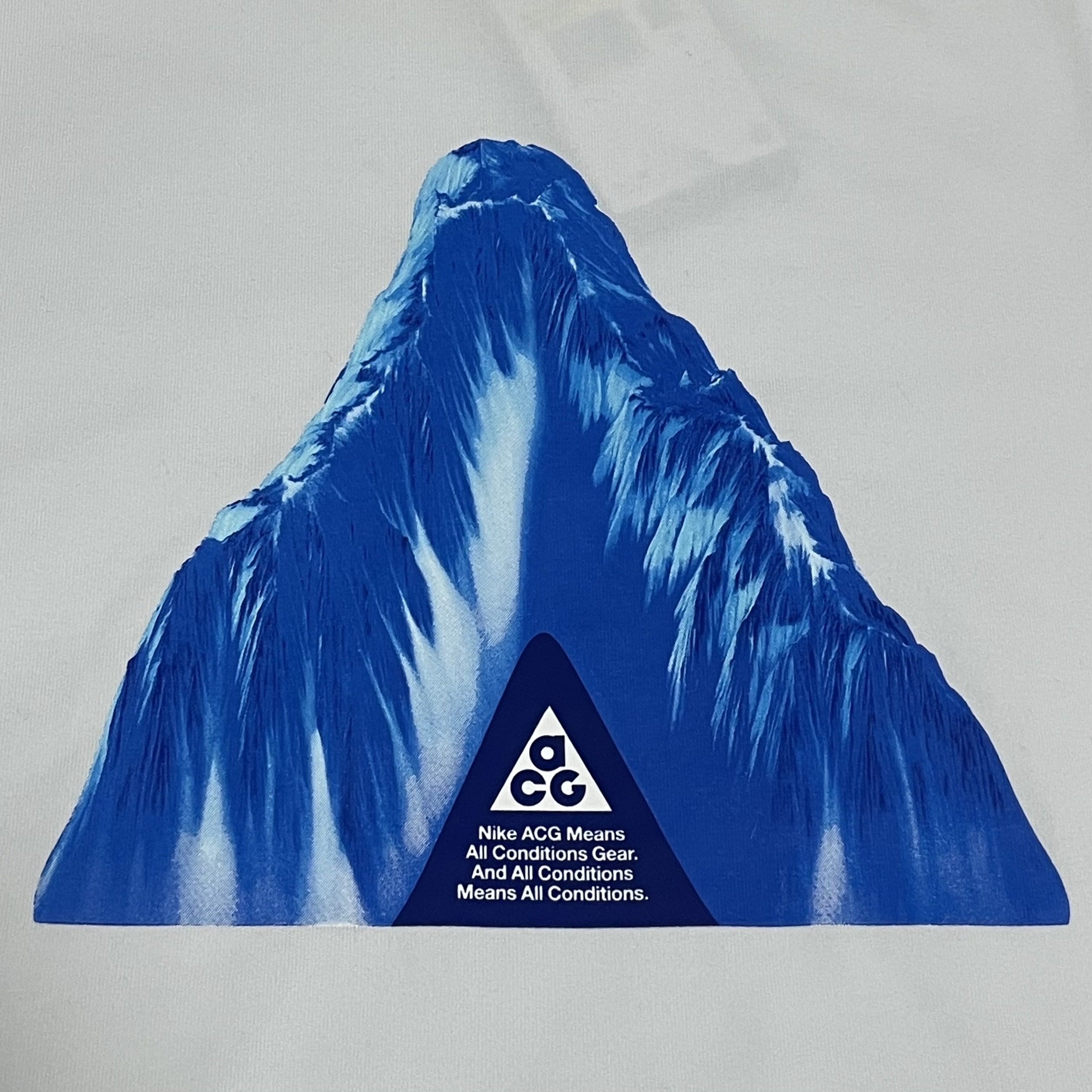 Nike ACG Ice Cave Long Sleeve T-Shirt Summit White - Asia 착용 스타일 - 2