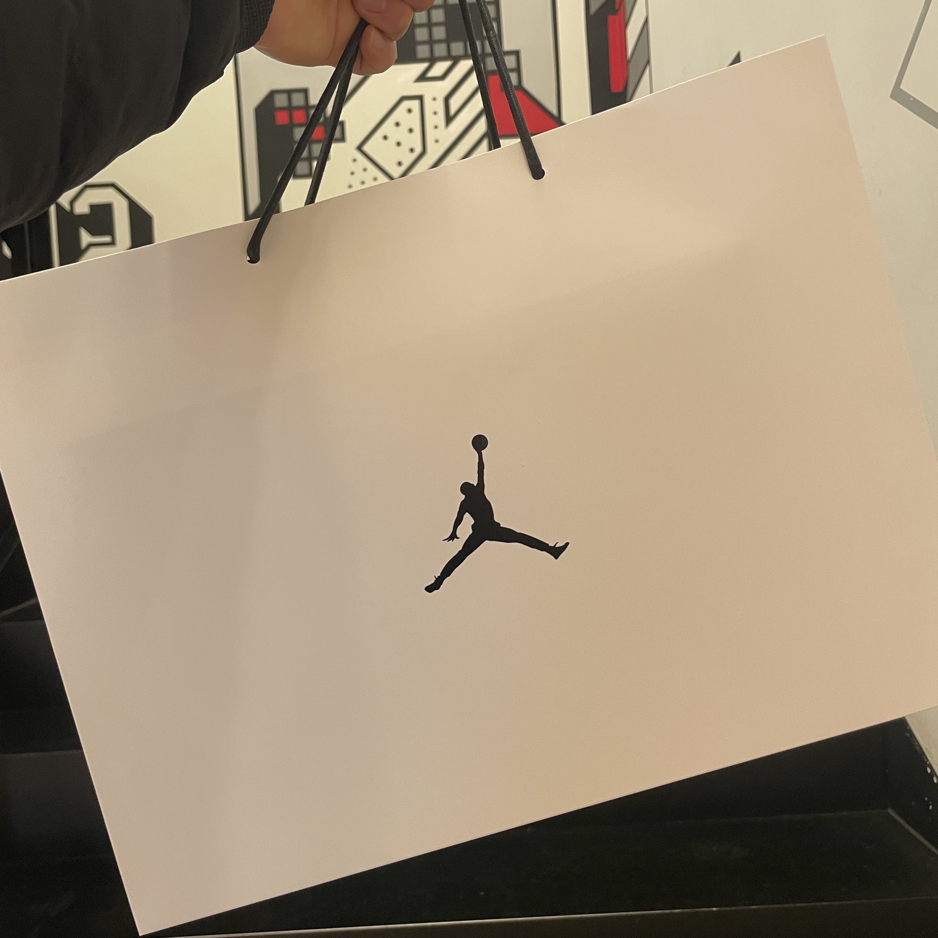 Jordan 1 Mid College Grey 착용 스타일