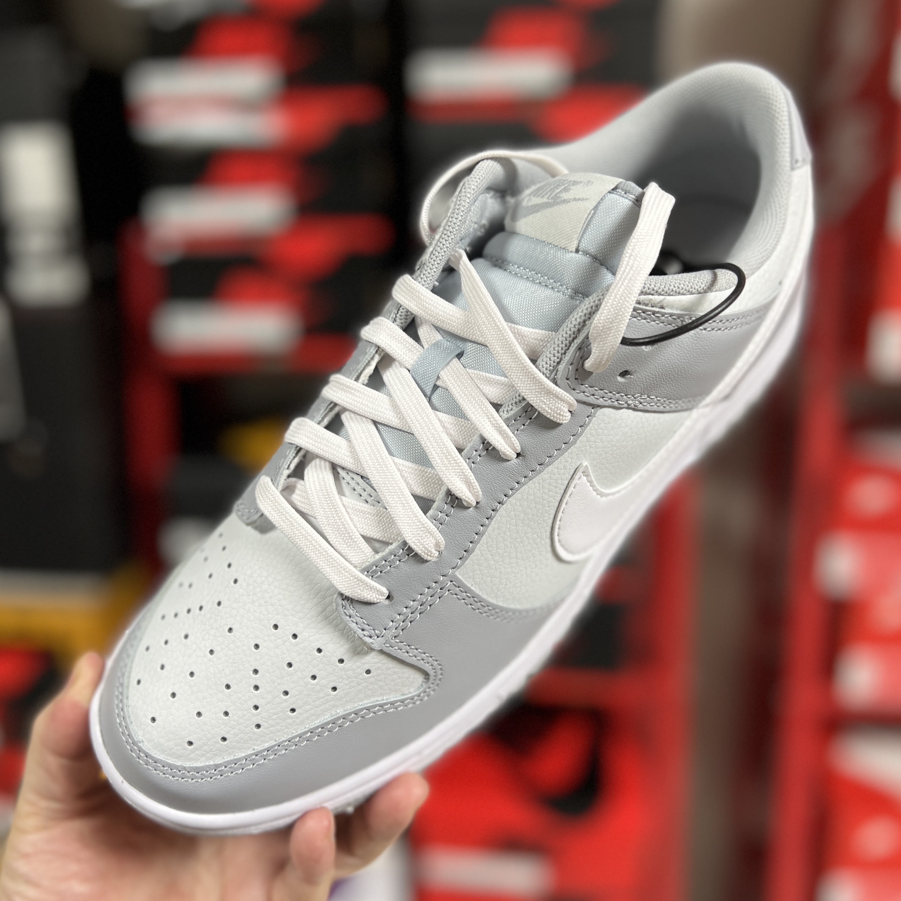 Nike Dunk Low Retro Wolf Grey 착용 스타일 - 1