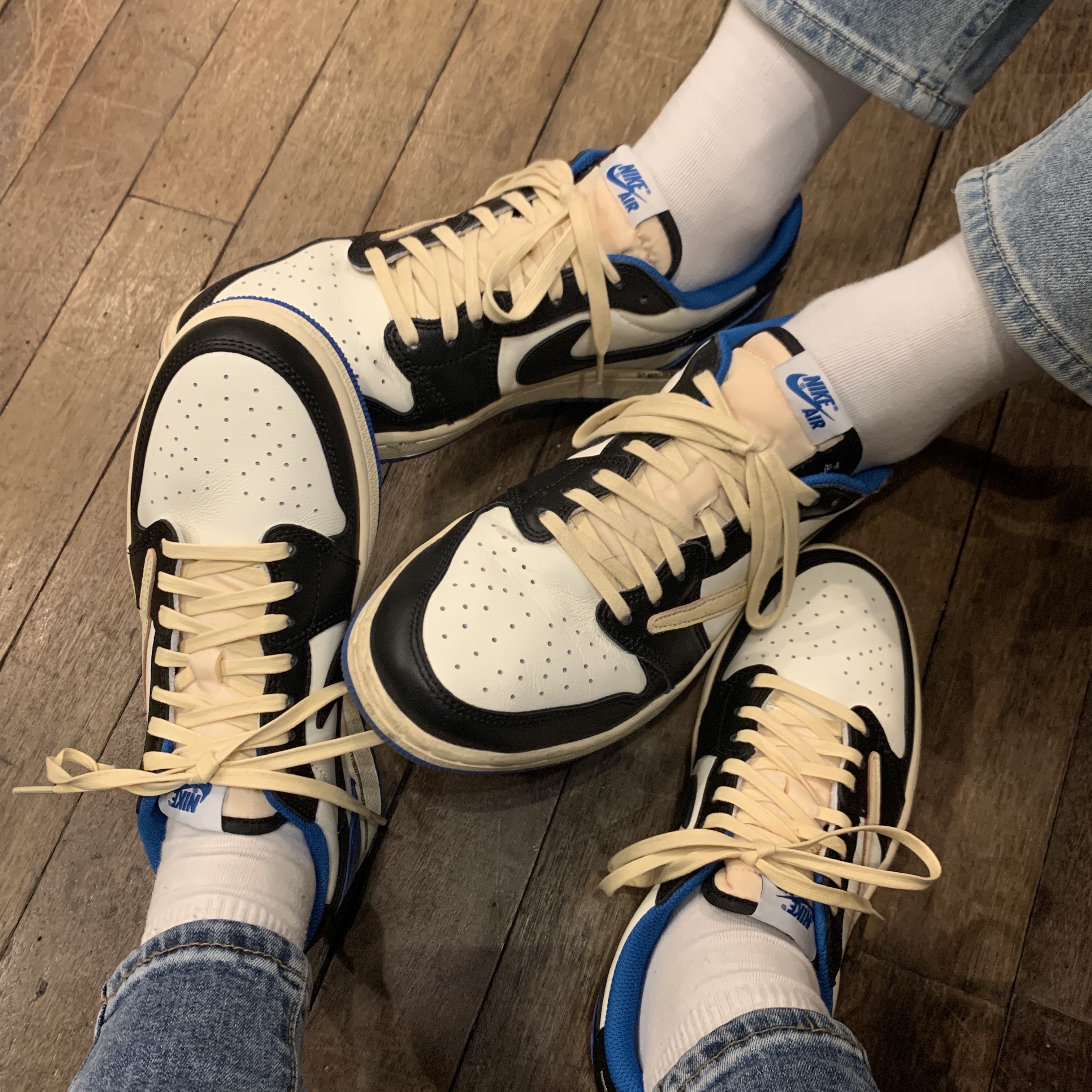Jordan 1 x Travis Scott x Fragment Retro Low OG SP Military Blue 착용 스타일