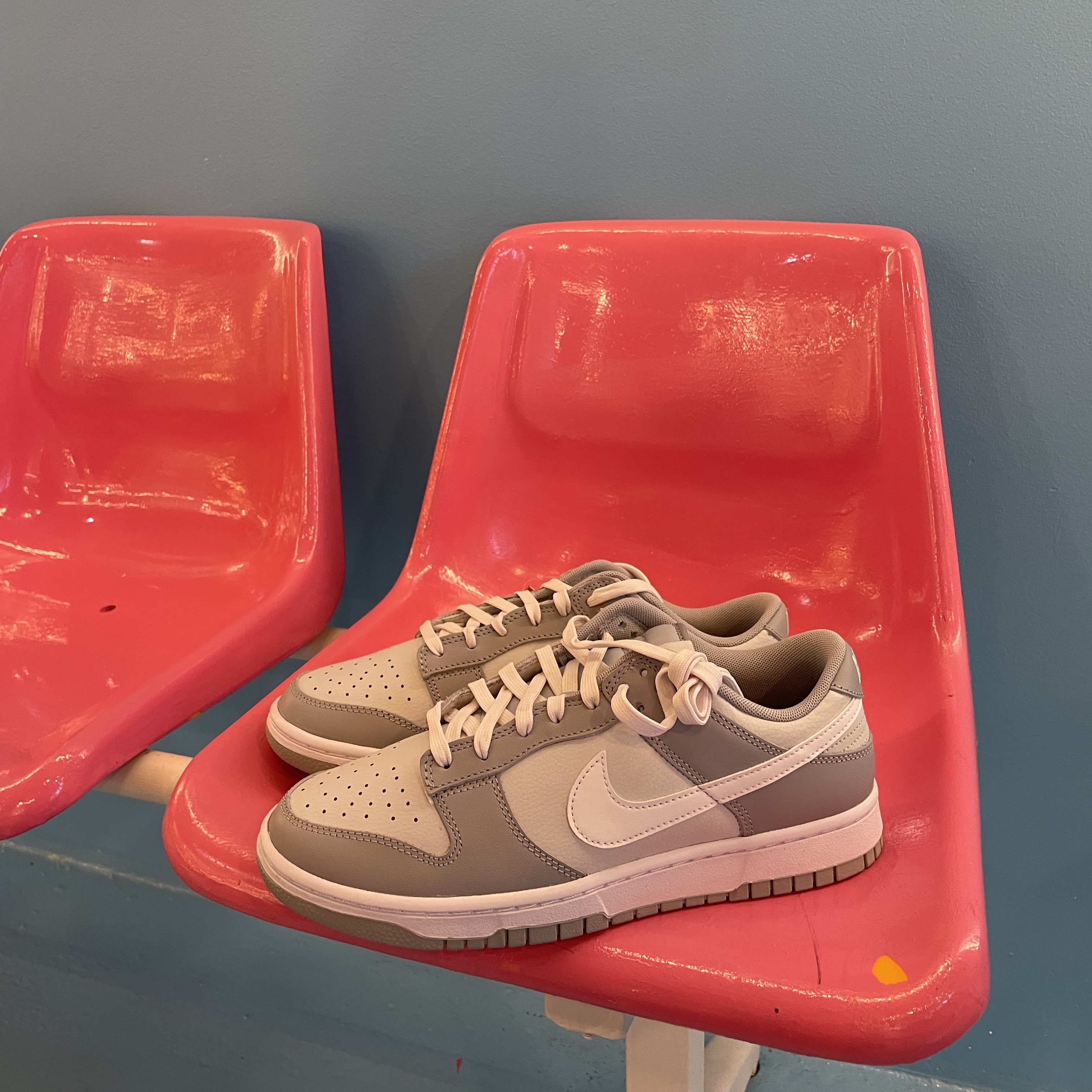 Nike Dunk Low Retro Wolf Grey 착용 스타일 - 1