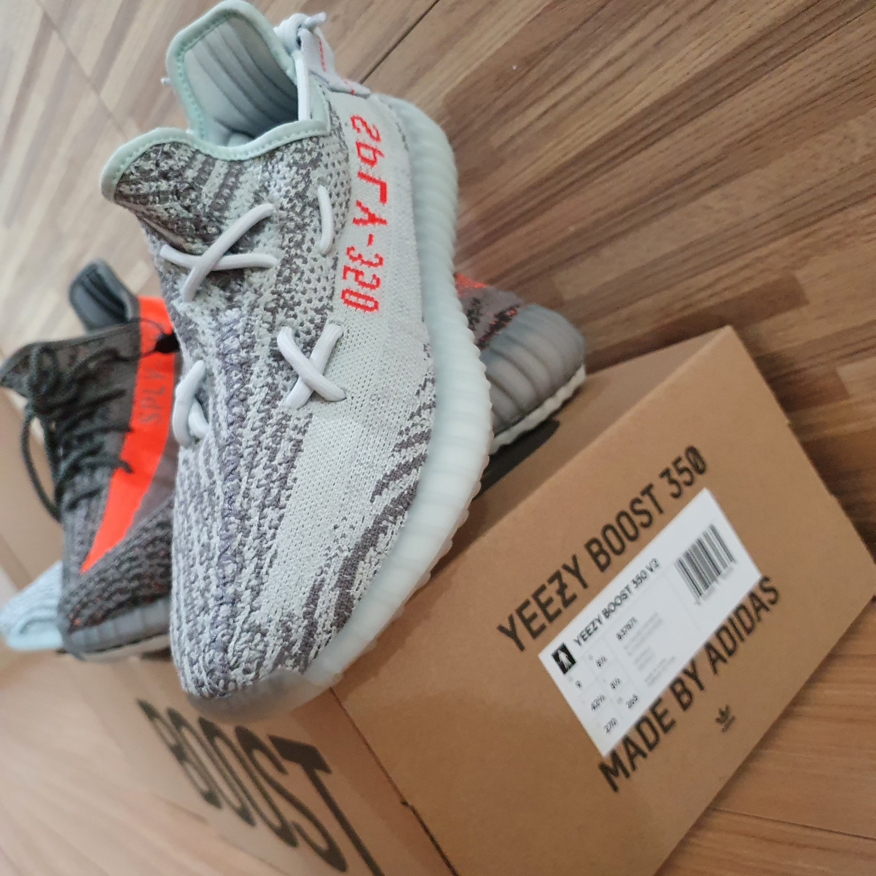 Adidas Yeezy Boost 350 V2 Blue Tint 2017, Adidas Yeezy Boost 350 V2 Beluga - Reflective 착용 스타일