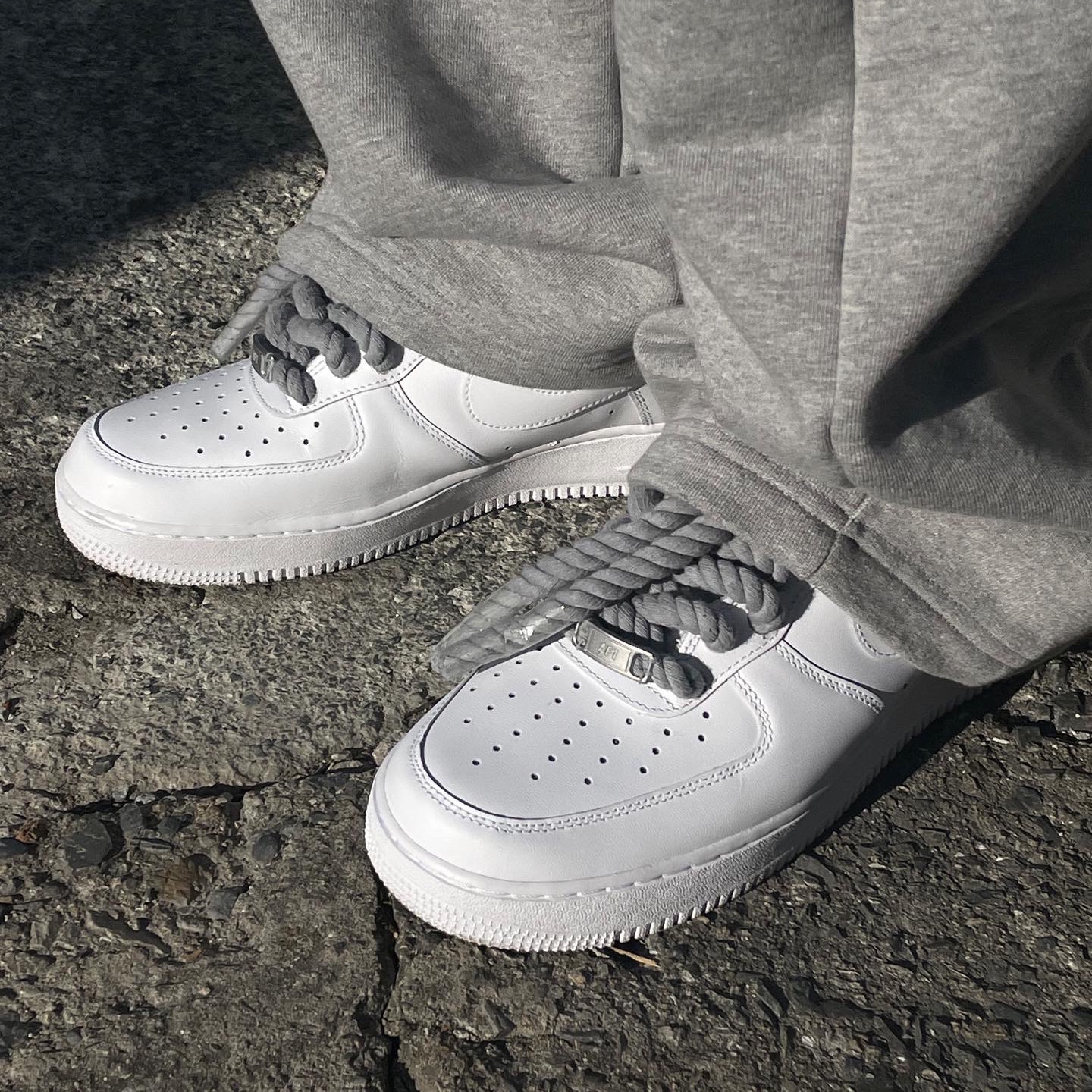 Nike Air Force 1 '07 Low White 착용 스타일 - 1