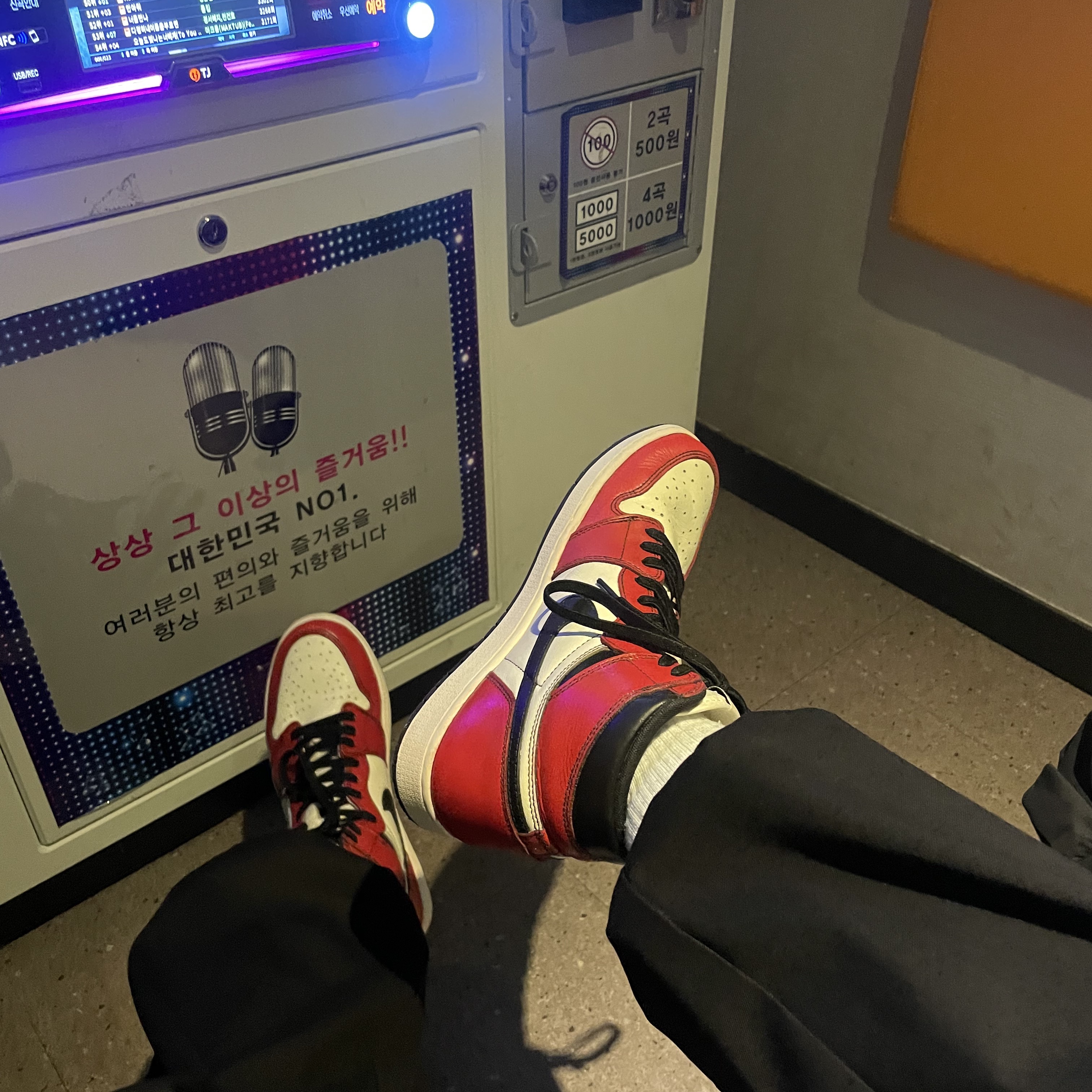 Jordan 1 Retro High OG Defiant SB LA to Chicago 착용 스타일 - 2