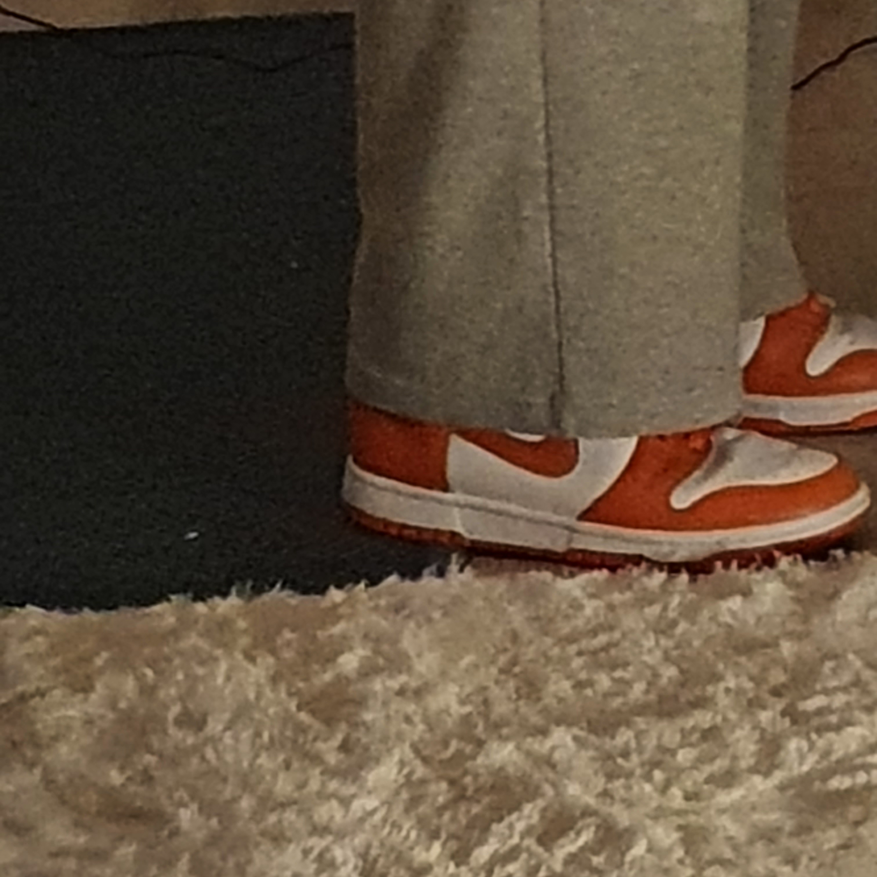 Nike Dunk High Retro Orange Blaze 착용 스타일