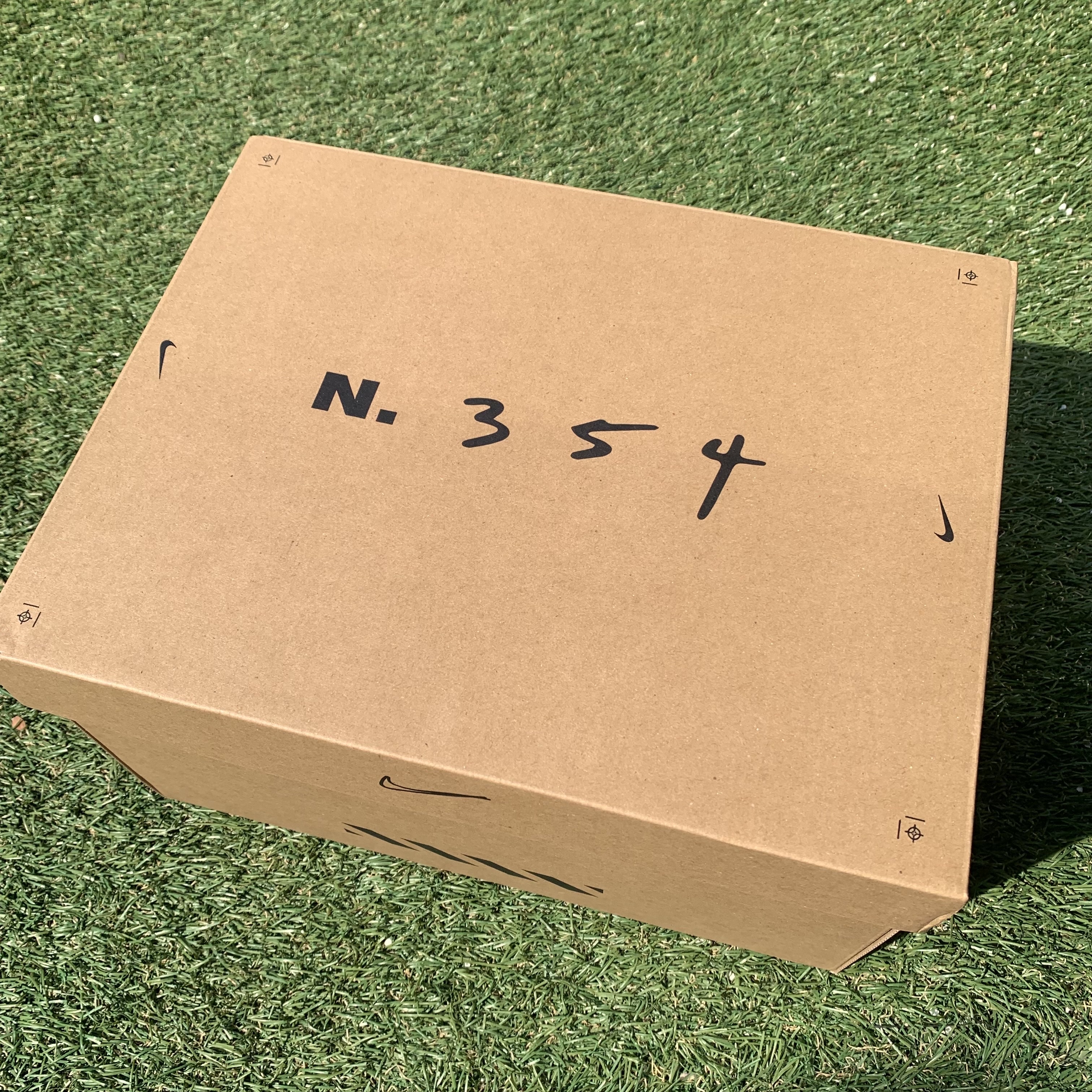 Nike Offline Pack Cool Grey 착용 스타일 - 4