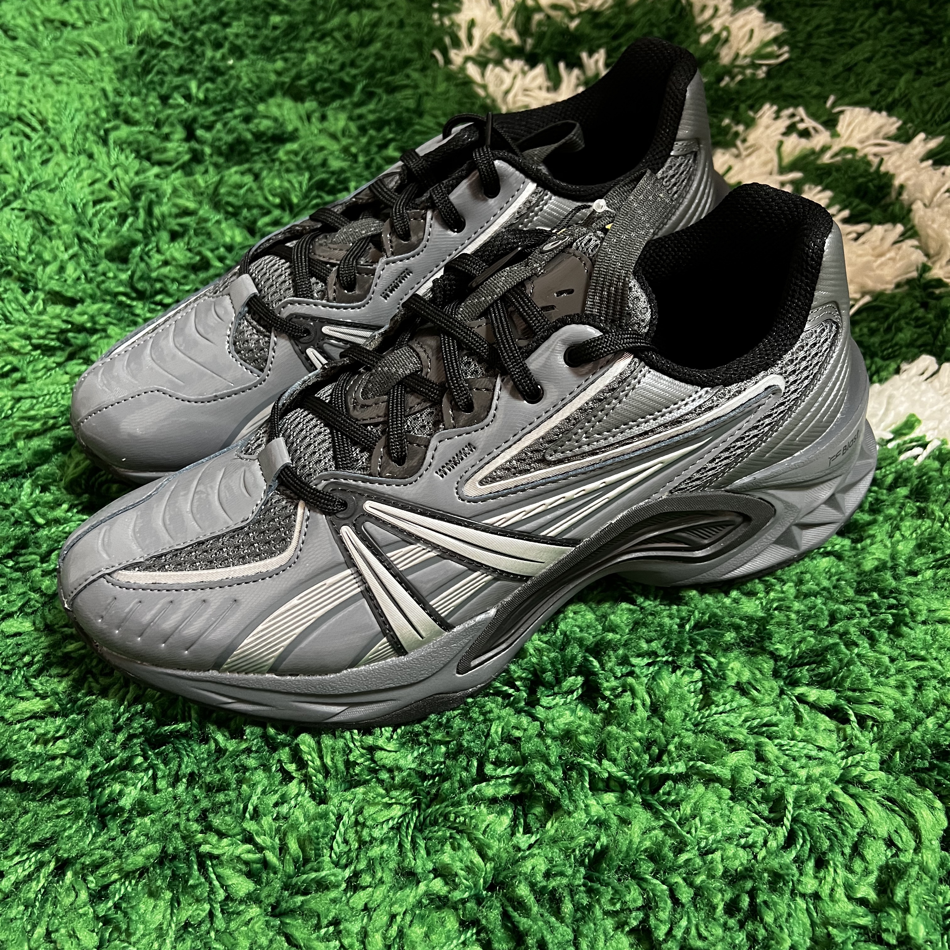 Asics HN2-S Protoblast Steel Grey 착용 스타일 - 1
