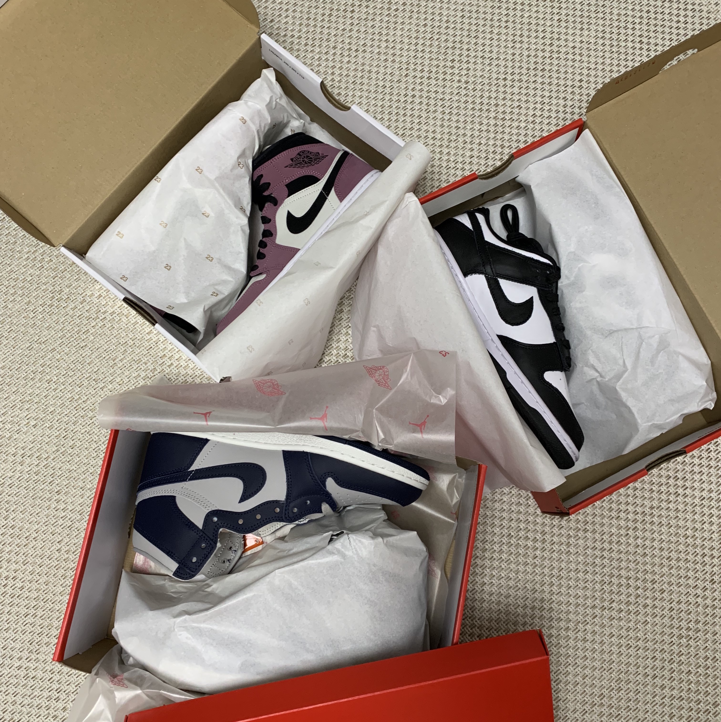 Jordan 1 High 85 College Navy, Nike Dunk Low Retro Black 착용 스타일 - 2