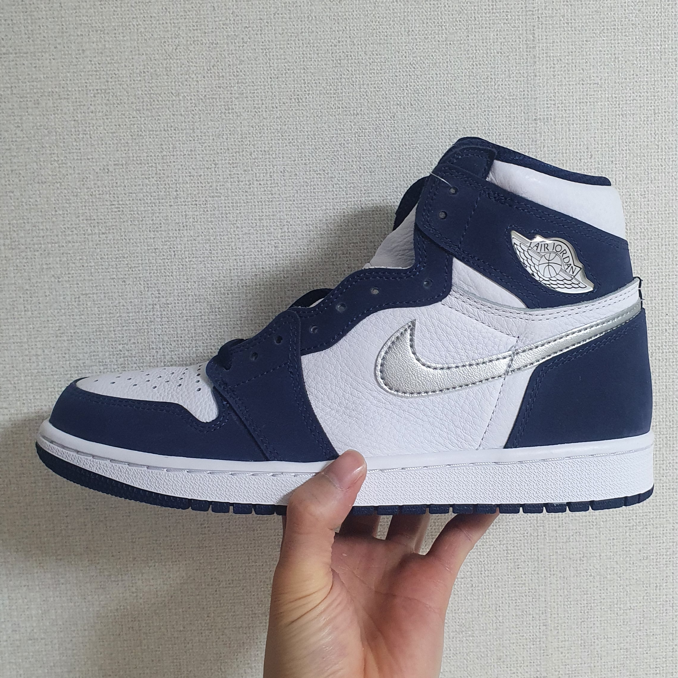 Jordan 1 Retro High OG CO.JP Midnight Navy 착용 스타일
