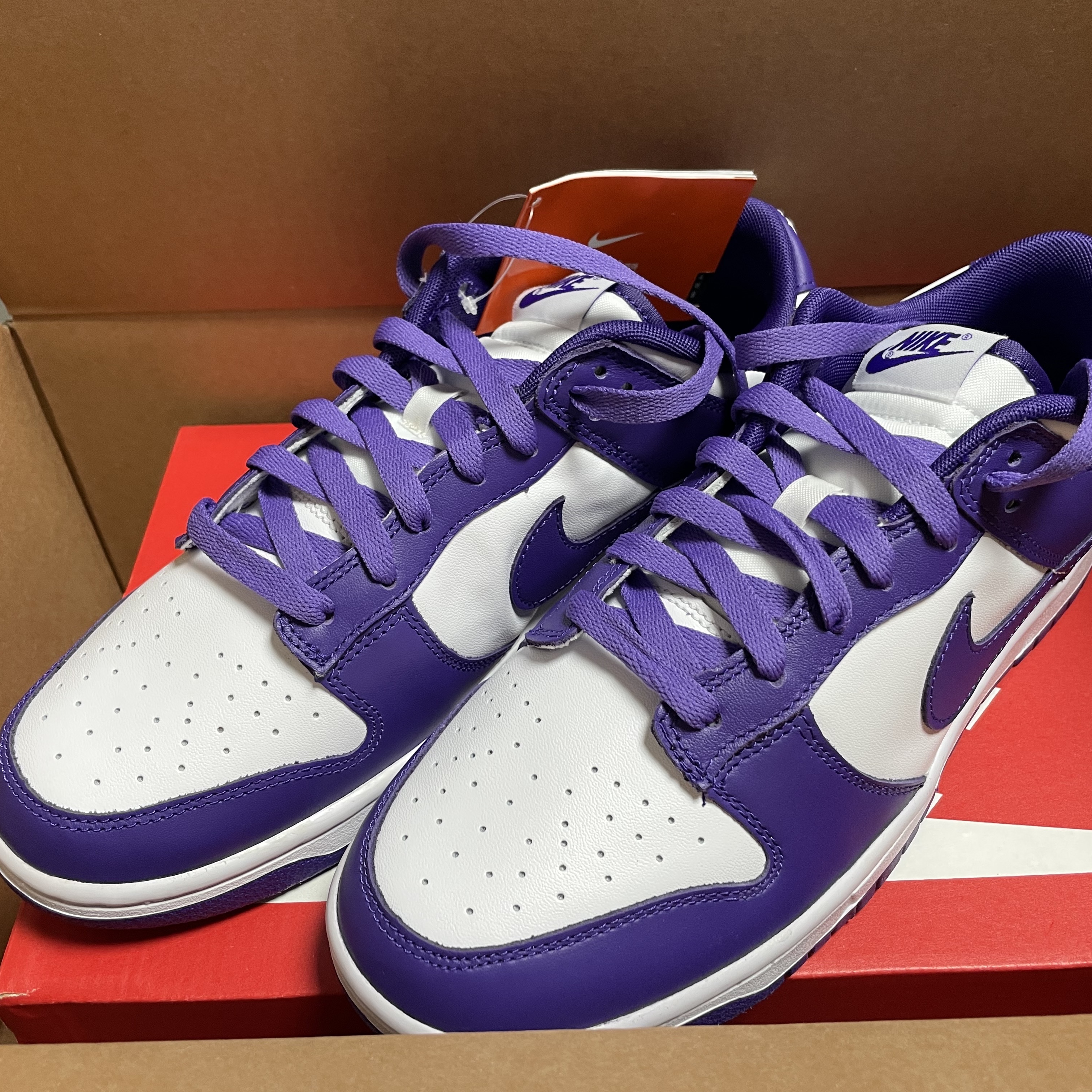 Nike Dunk Low Retro Championship Court Purple 착용 스타일 - 1