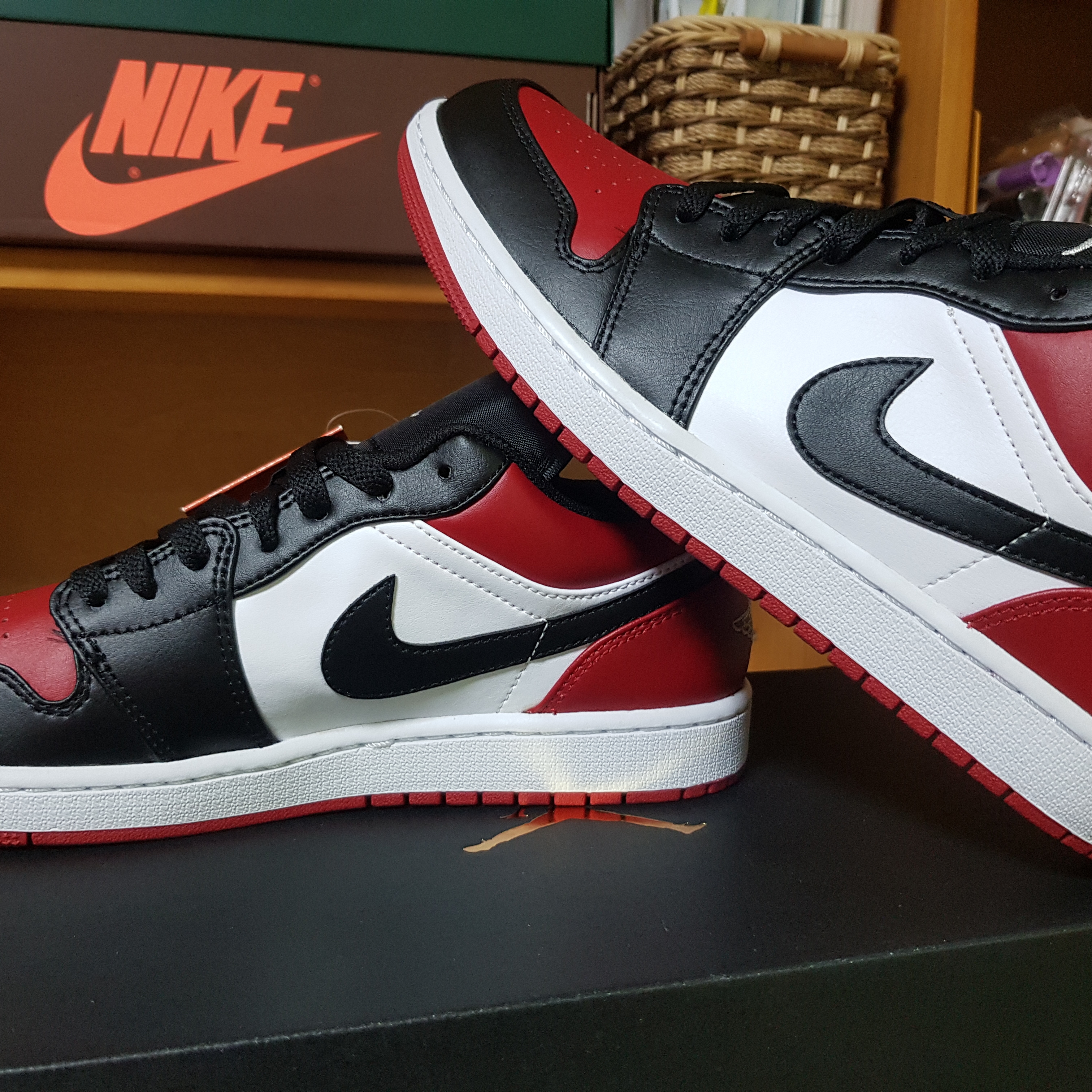 Jordan 1 Low Bred Toe 착용 스타일 - 1