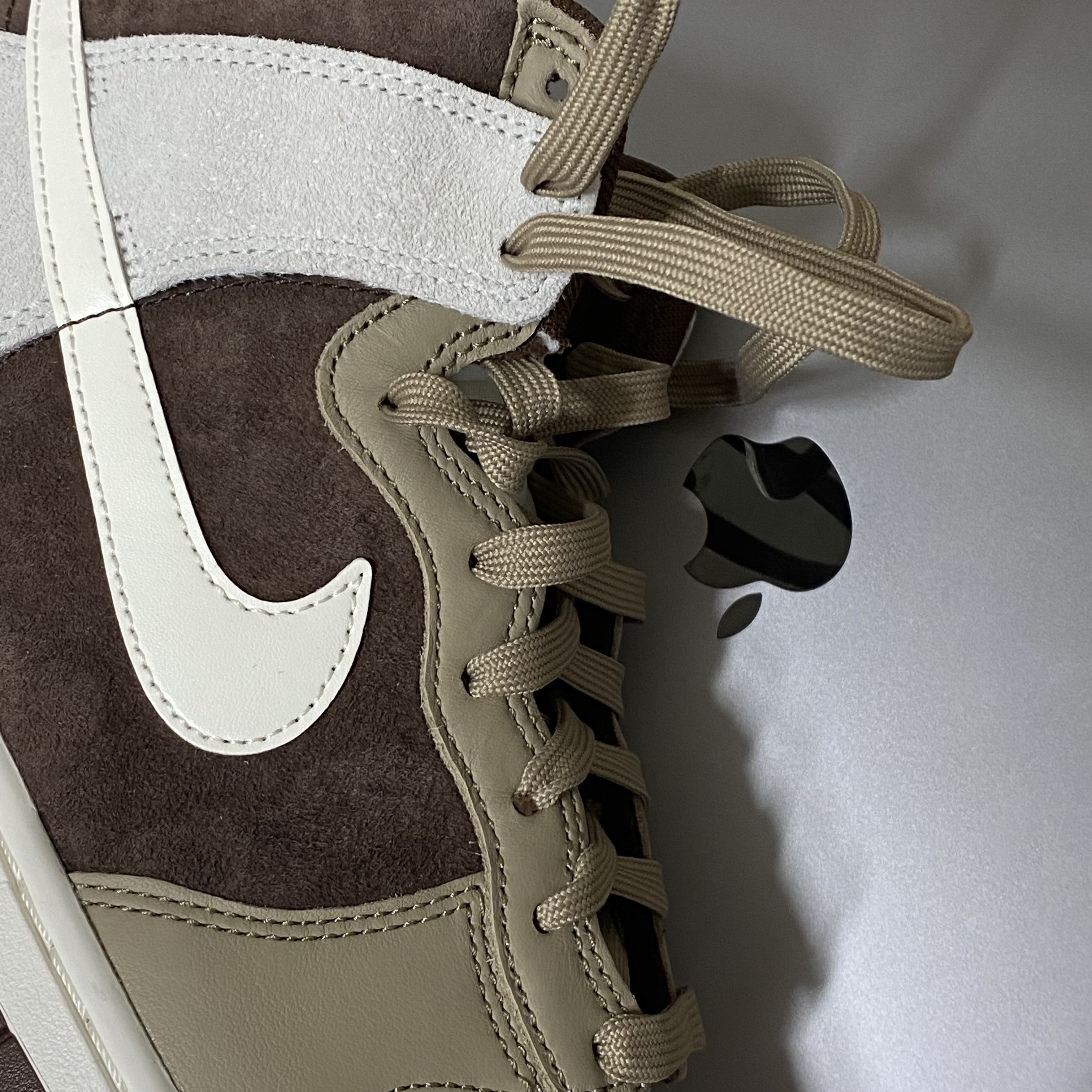 Nike Dunk High Retro PRM Light Chocolate 착용 스타일 - 1
