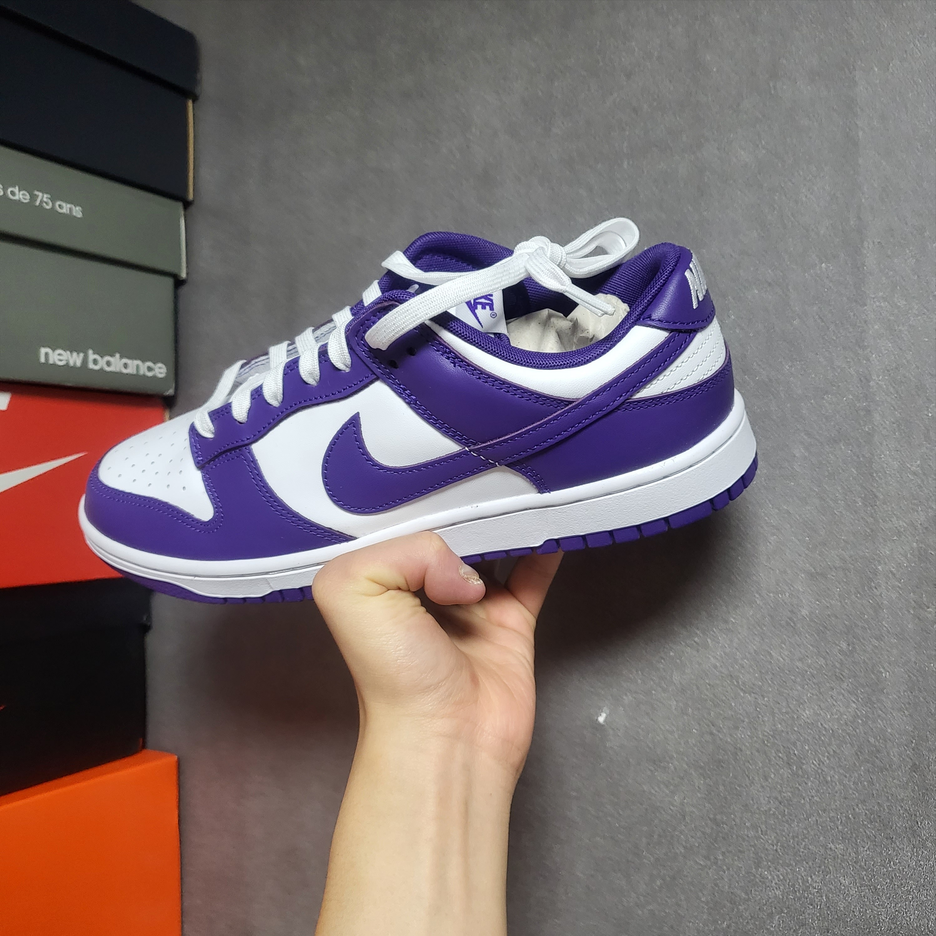 Nike Dunk Low Retro Championship Court Purple 착용 스타일