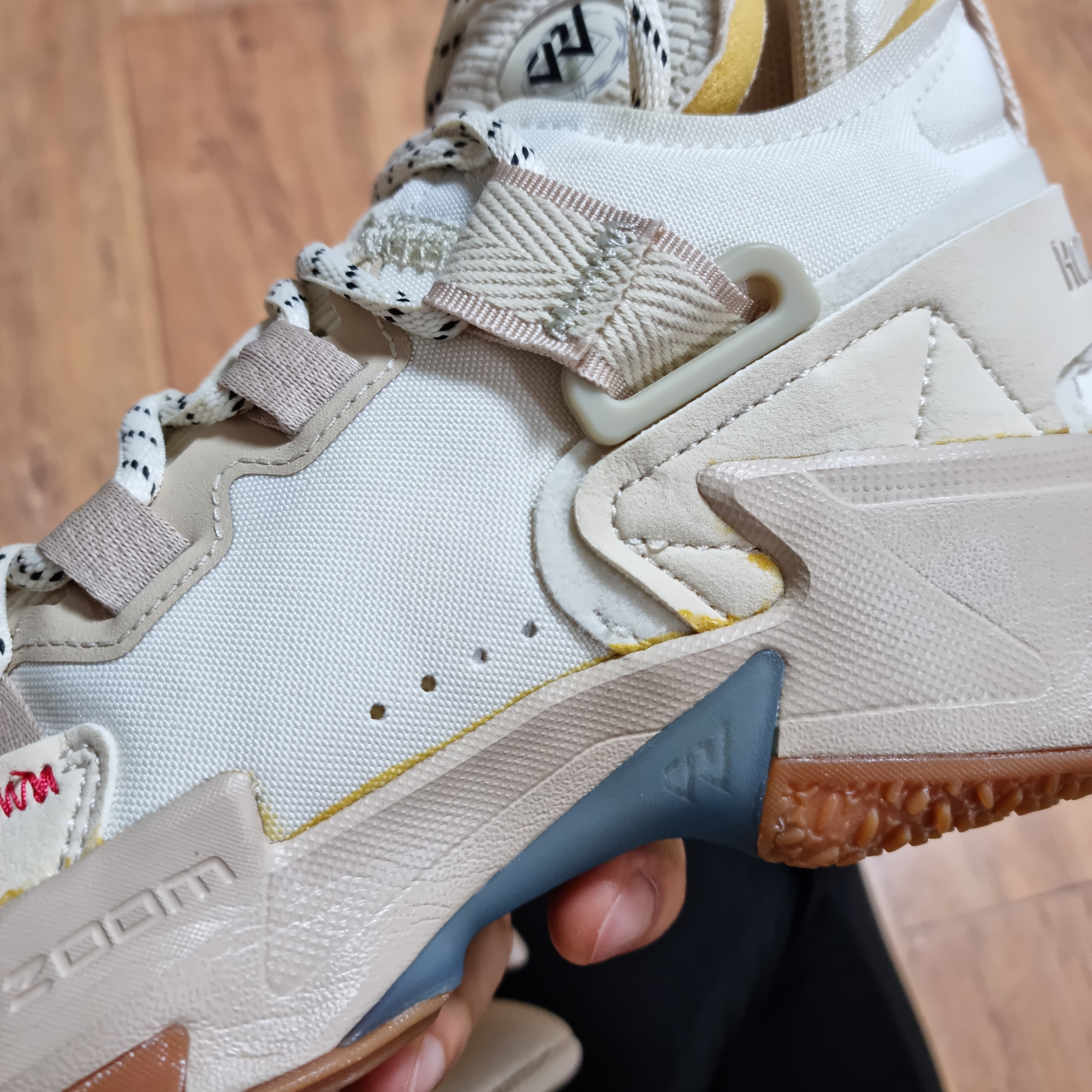 Jordan x Russell Westbrook Honor the Gift Why Not ZER0.5 PF Sail 착용 스타일 - 1