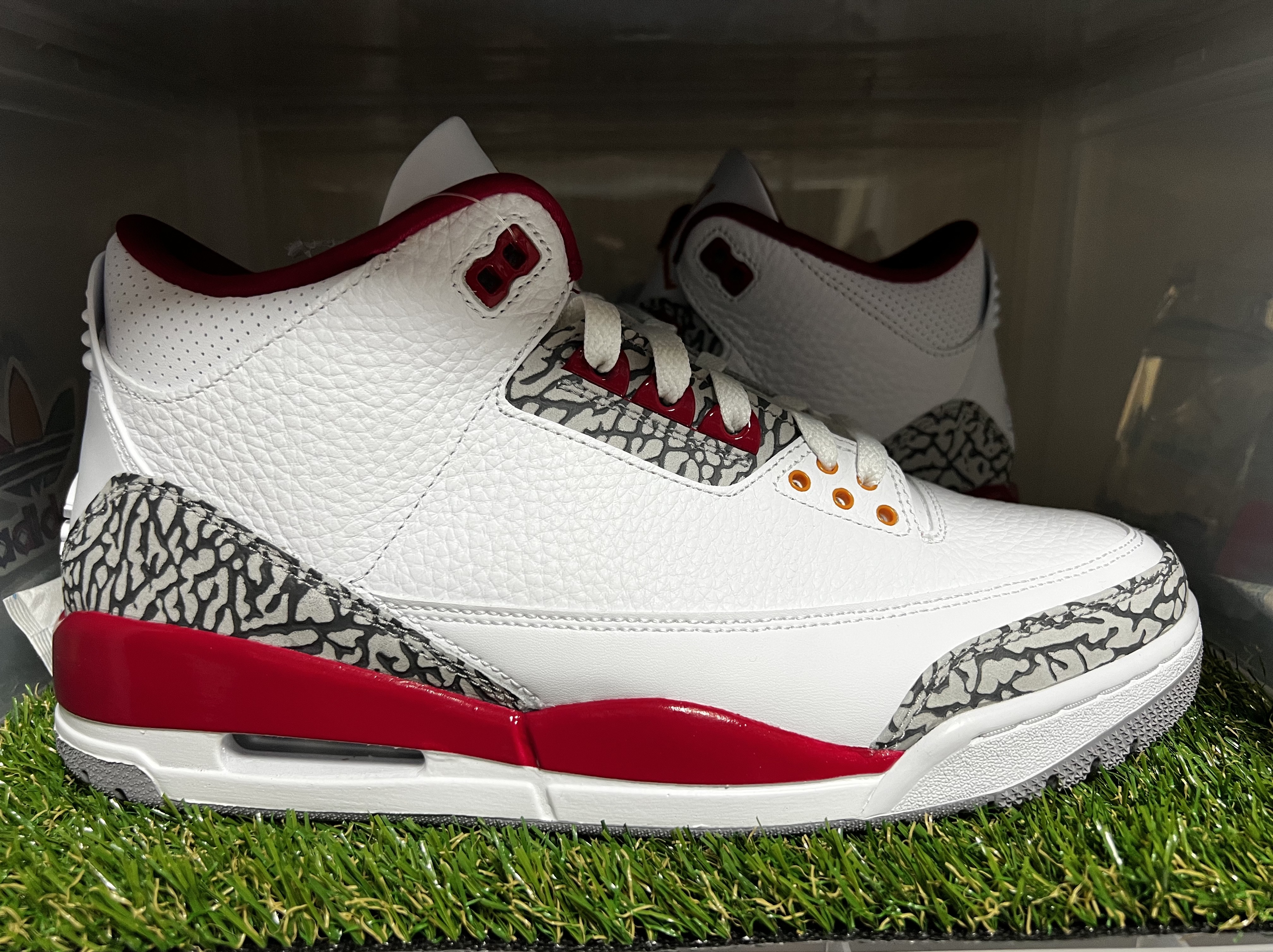 Jordan 3 Retro Cardinal Red 착용 스타일 - 3