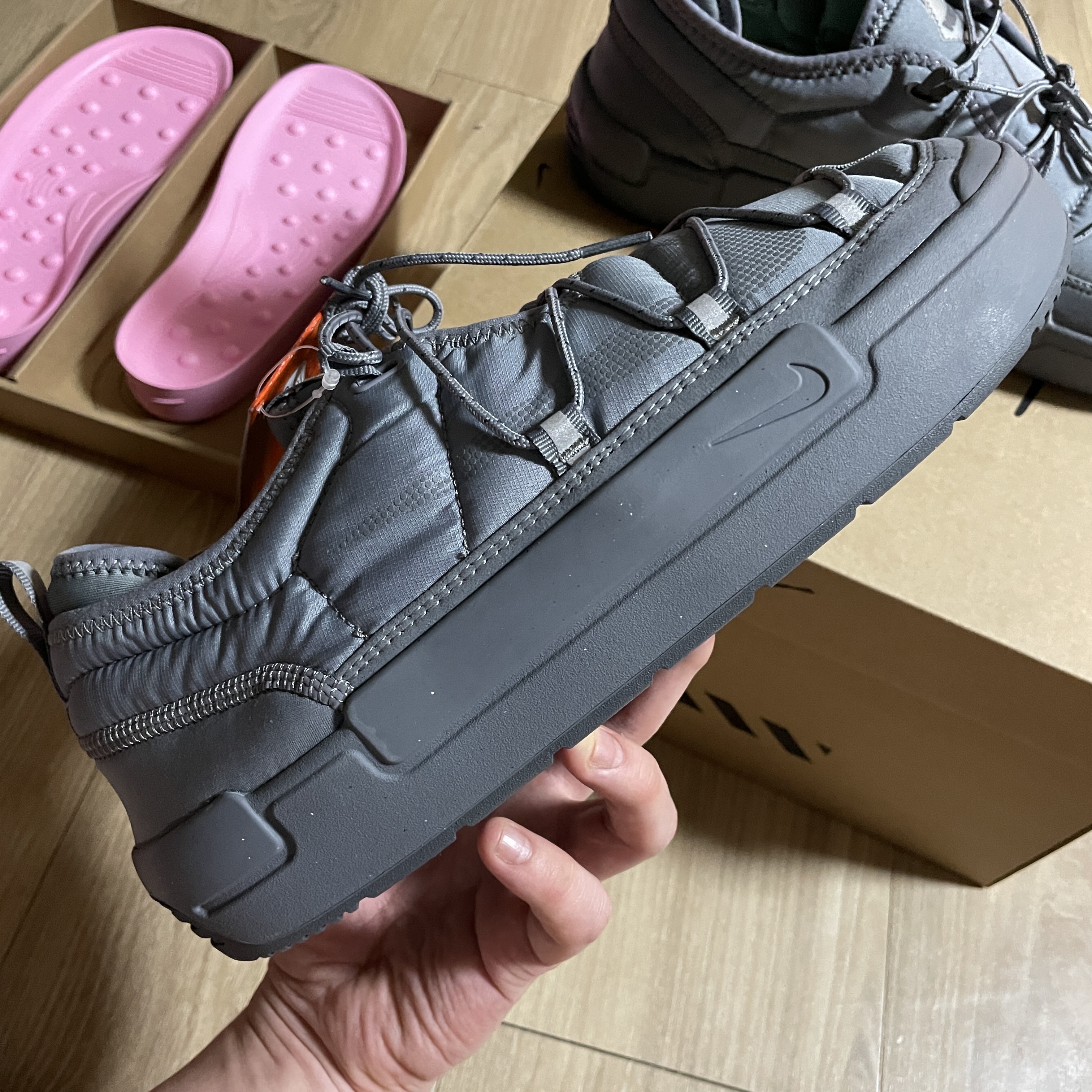 Nike Offline Pack Cool Grey 착용 스타일 - 4