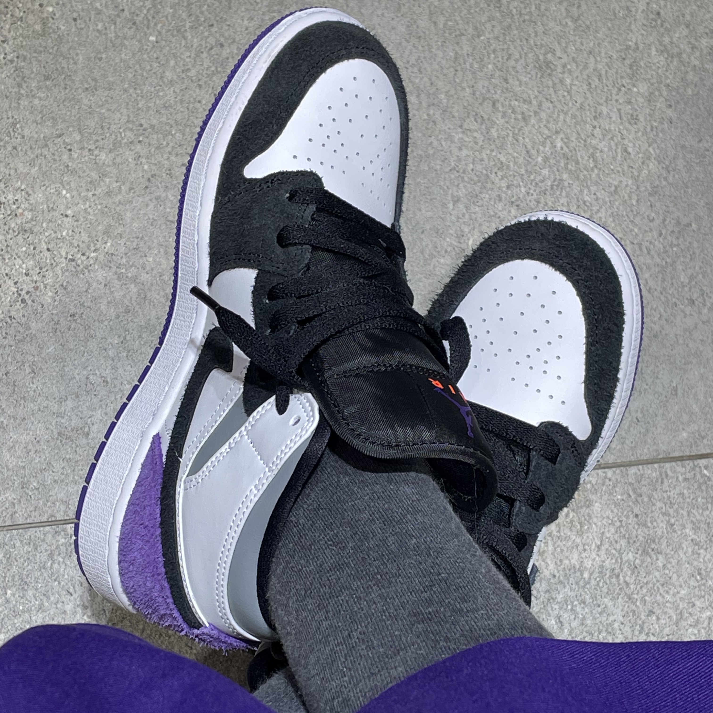 (GS) Jordan 1 Mid SE Court Purple 착용 스타일